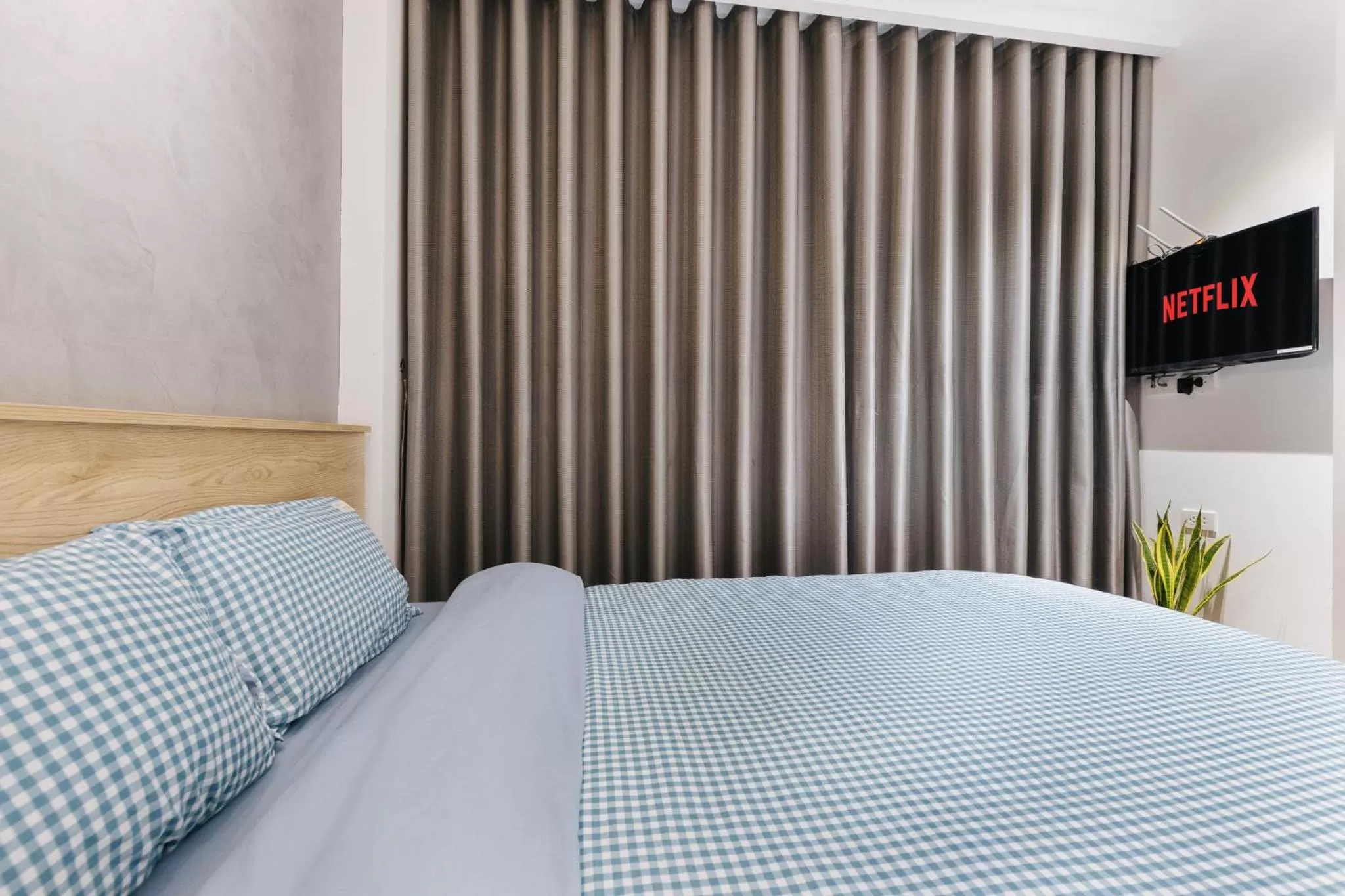 Bed in LUCK APART 8 - Hanoi Westlake Balcony Studio