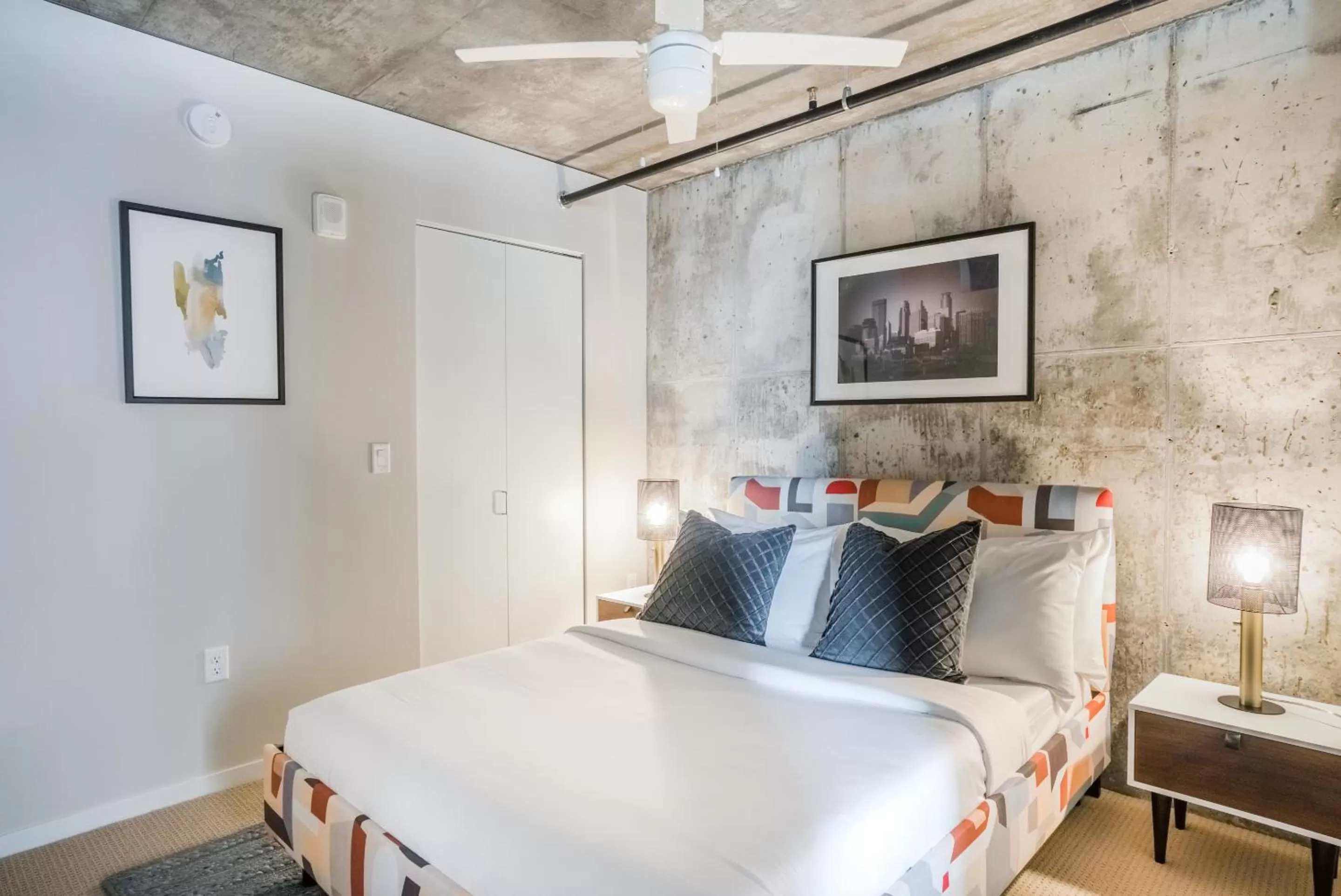 Bed in Mint House Minneapolis - Downtown West