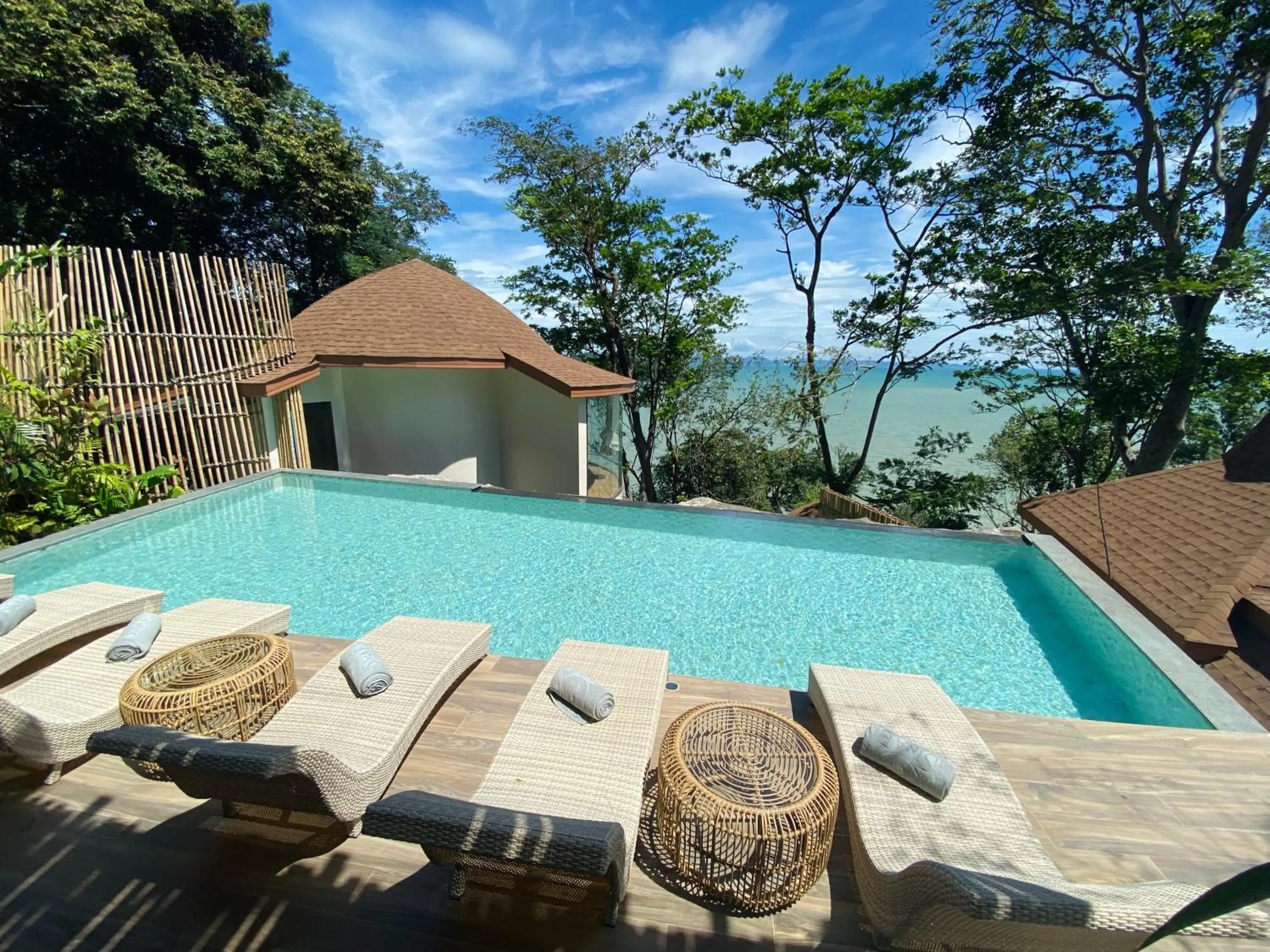 Spa and wellness centre/facilities in SINAE Phuket Luxury Hotel