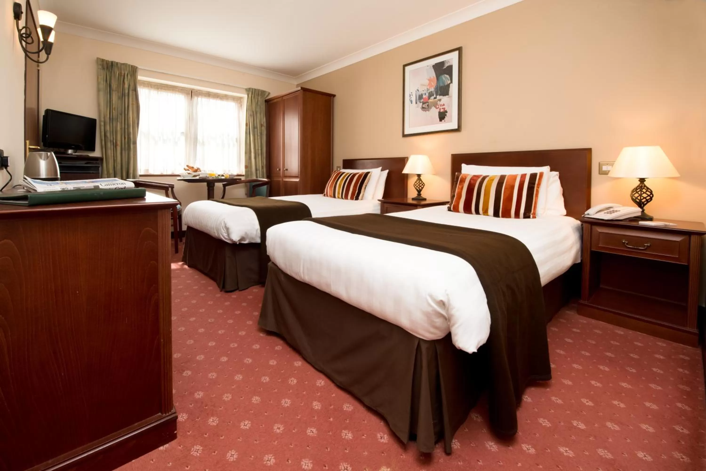 Bedroom, Bed in Ellington Lodge at The Concorde