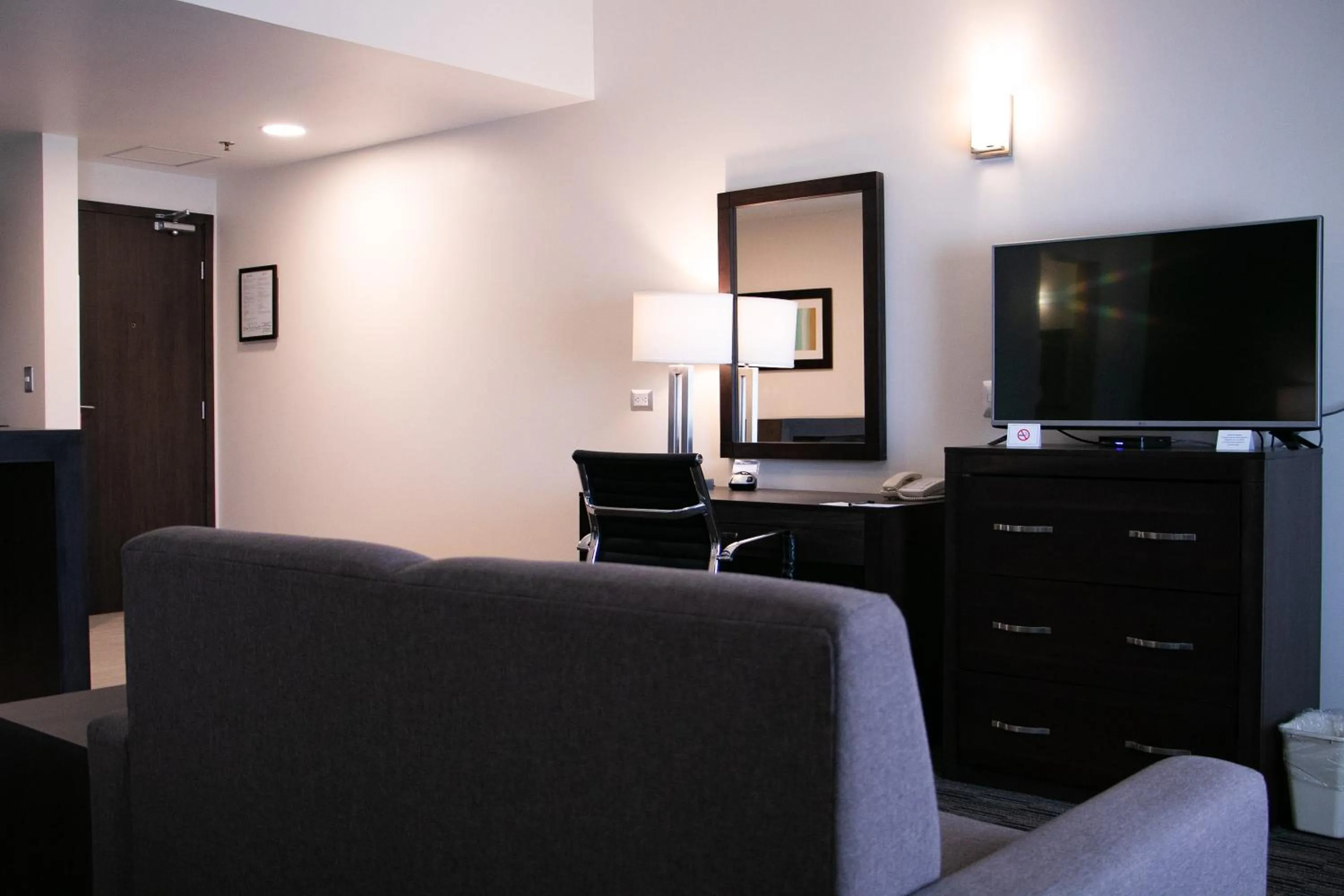 Living room in Best Western Plus Chihuahua Juventud