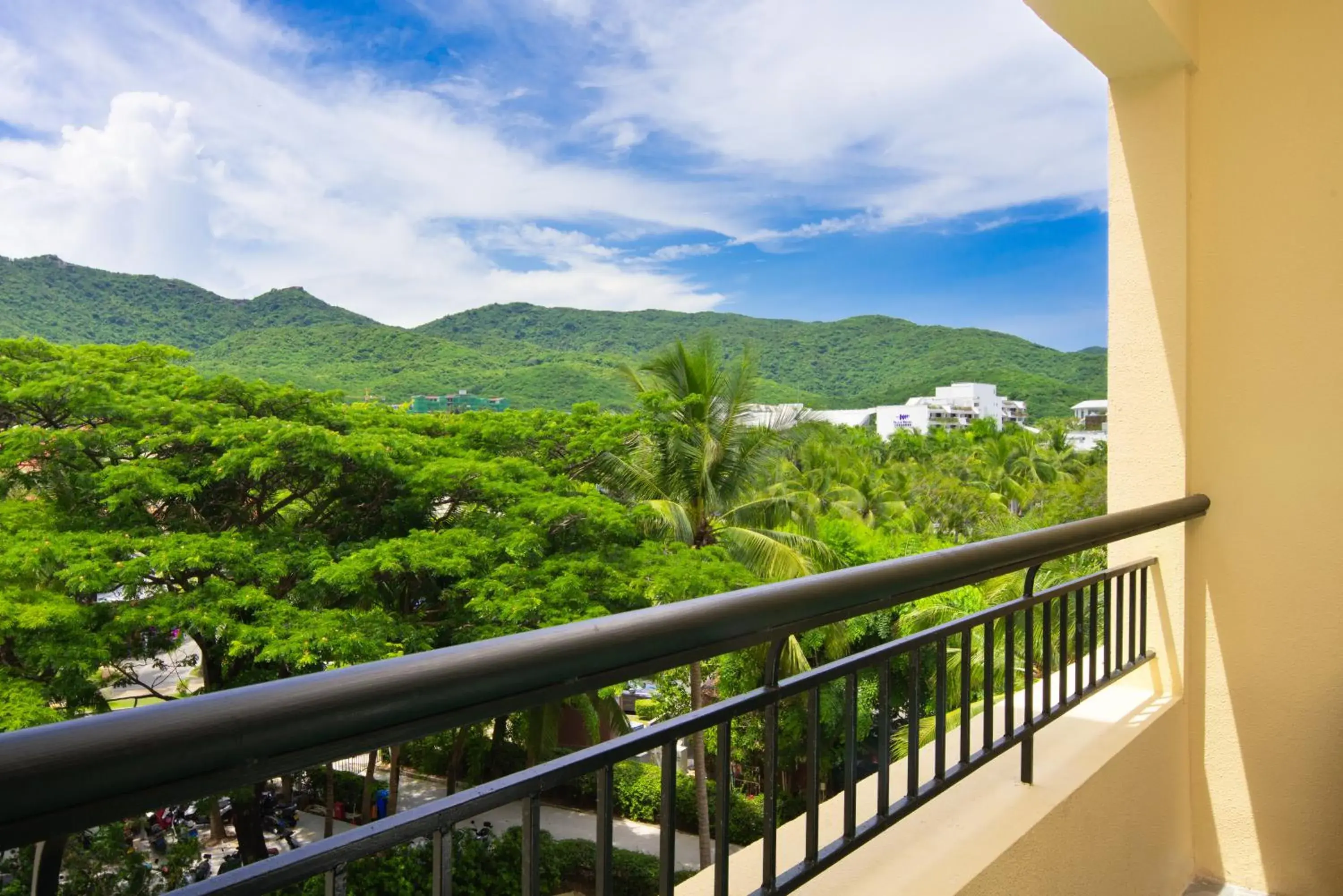 (Area 1)New Standard Room\(2-5 floors)(30-34㎡) in Horizon Resort & Spa Yalong Bay (Area 1)New Standard Room\(2-5 floors)(30-34㎡) in Horizon Resort & Spa Yalong Bay