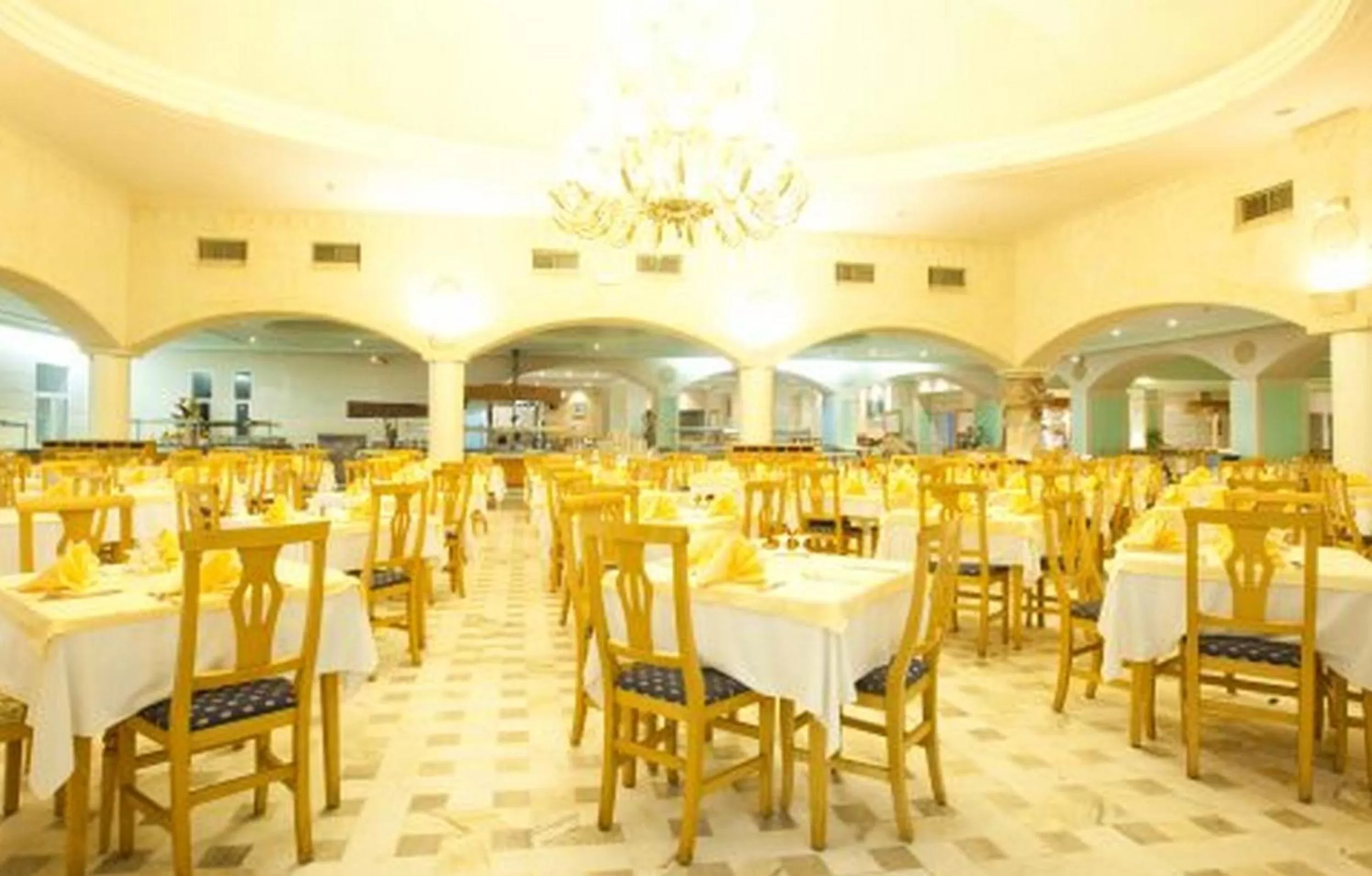 Restaurant/places to eat in El Mouradi Djerba Menzel