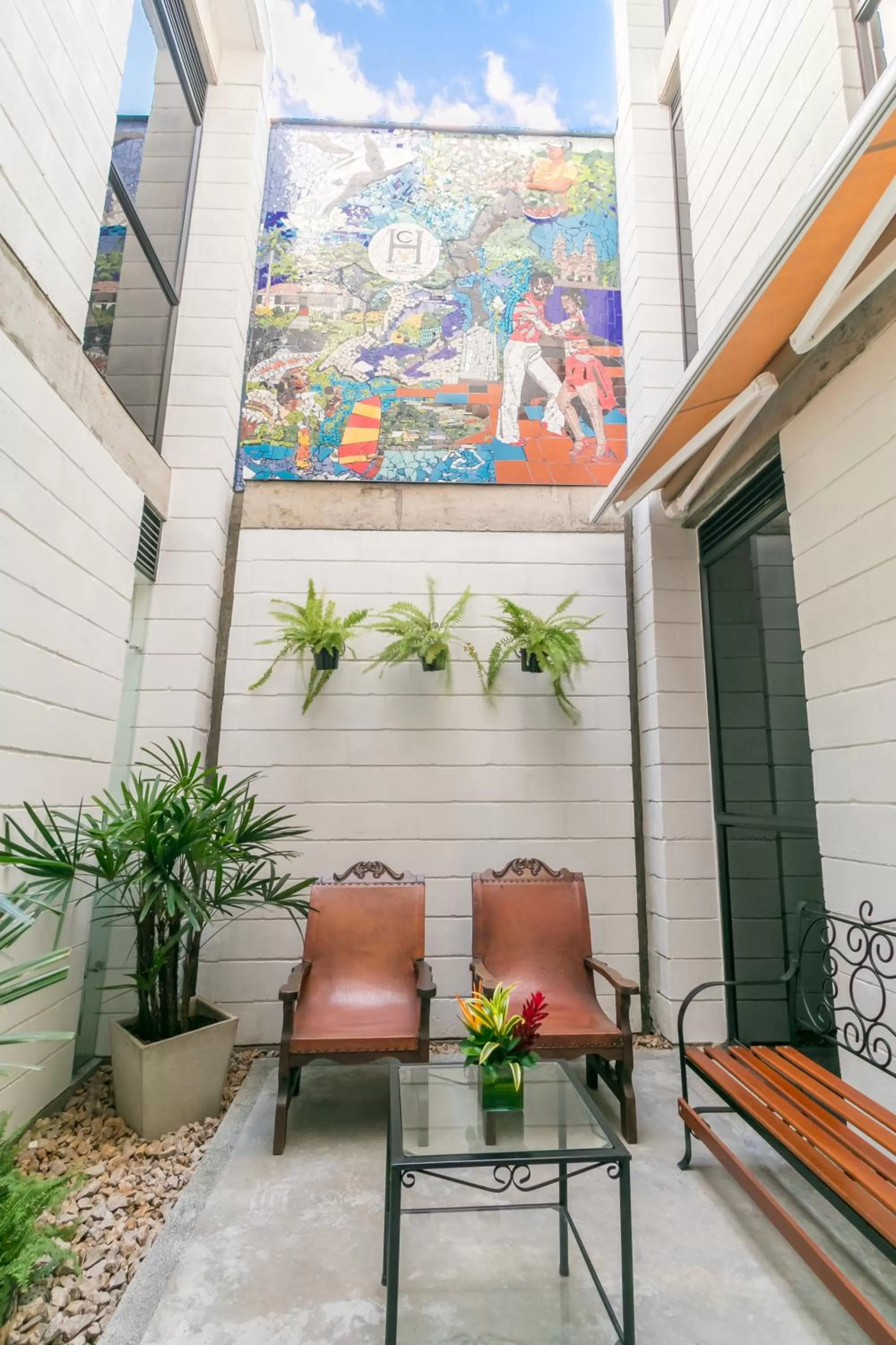 Day in Hotel Casa Vallecaucana