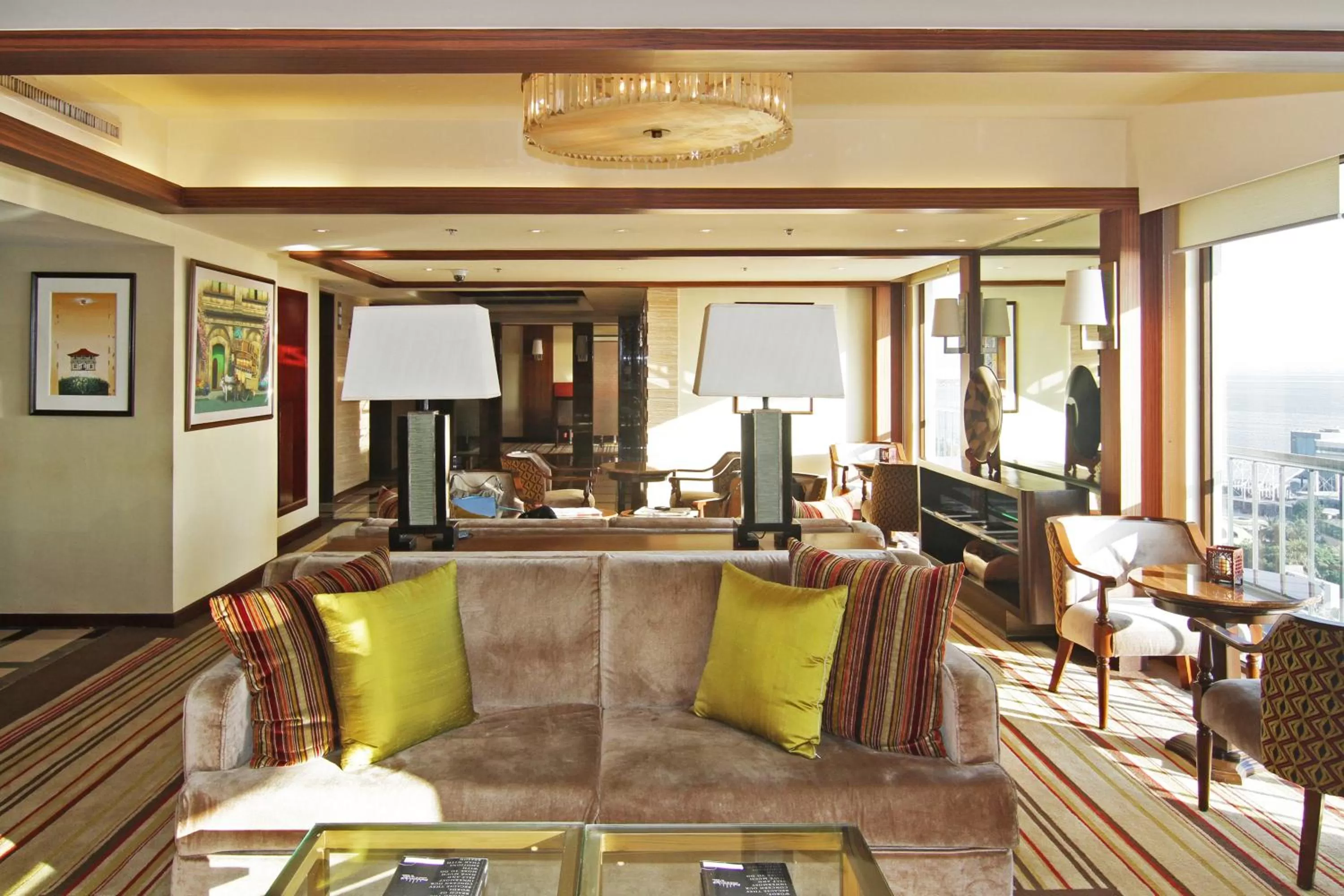 Lounge or bar in The Manila Hotel