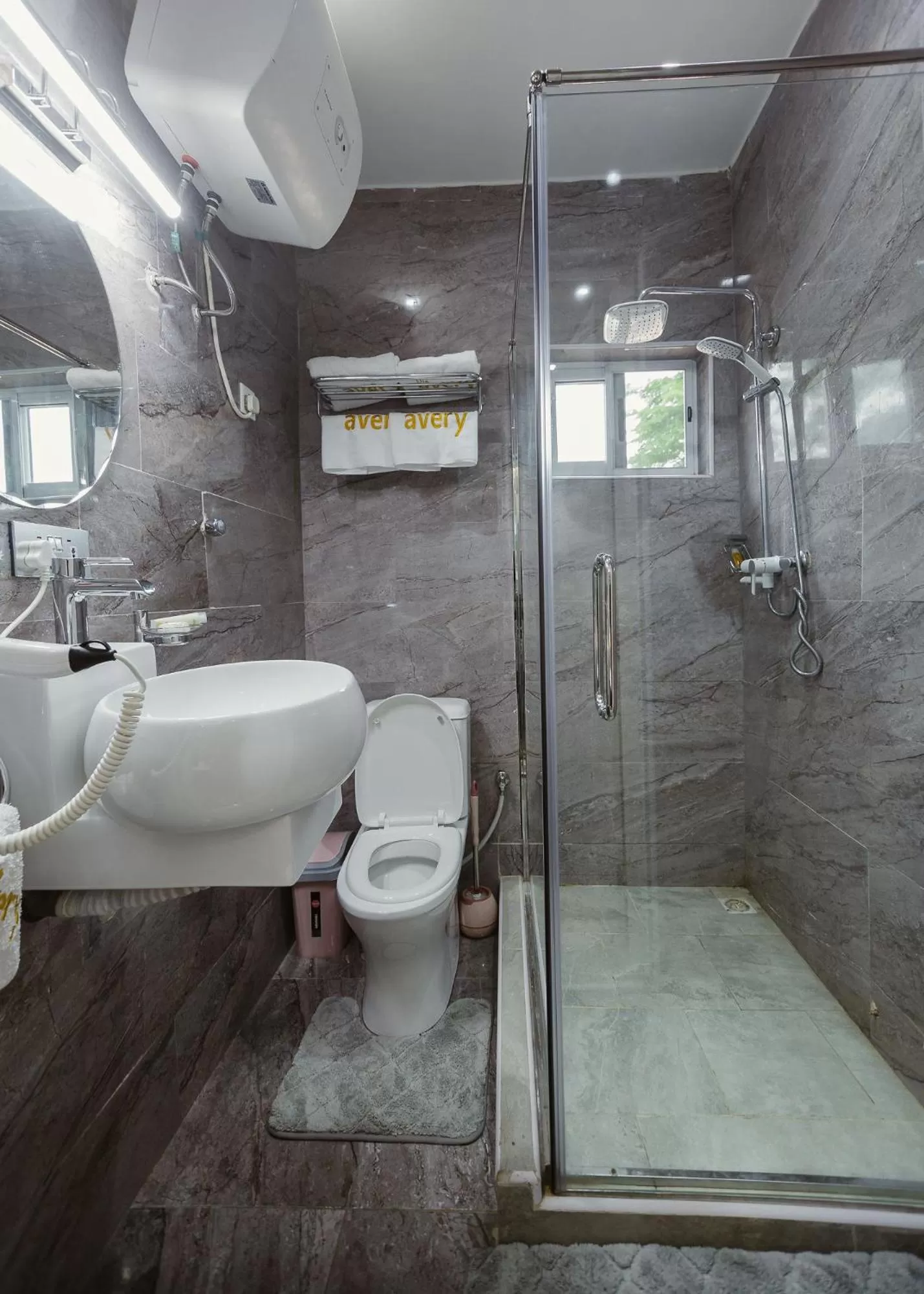 Shower, Bathroom in The Avery Suites, East Legon