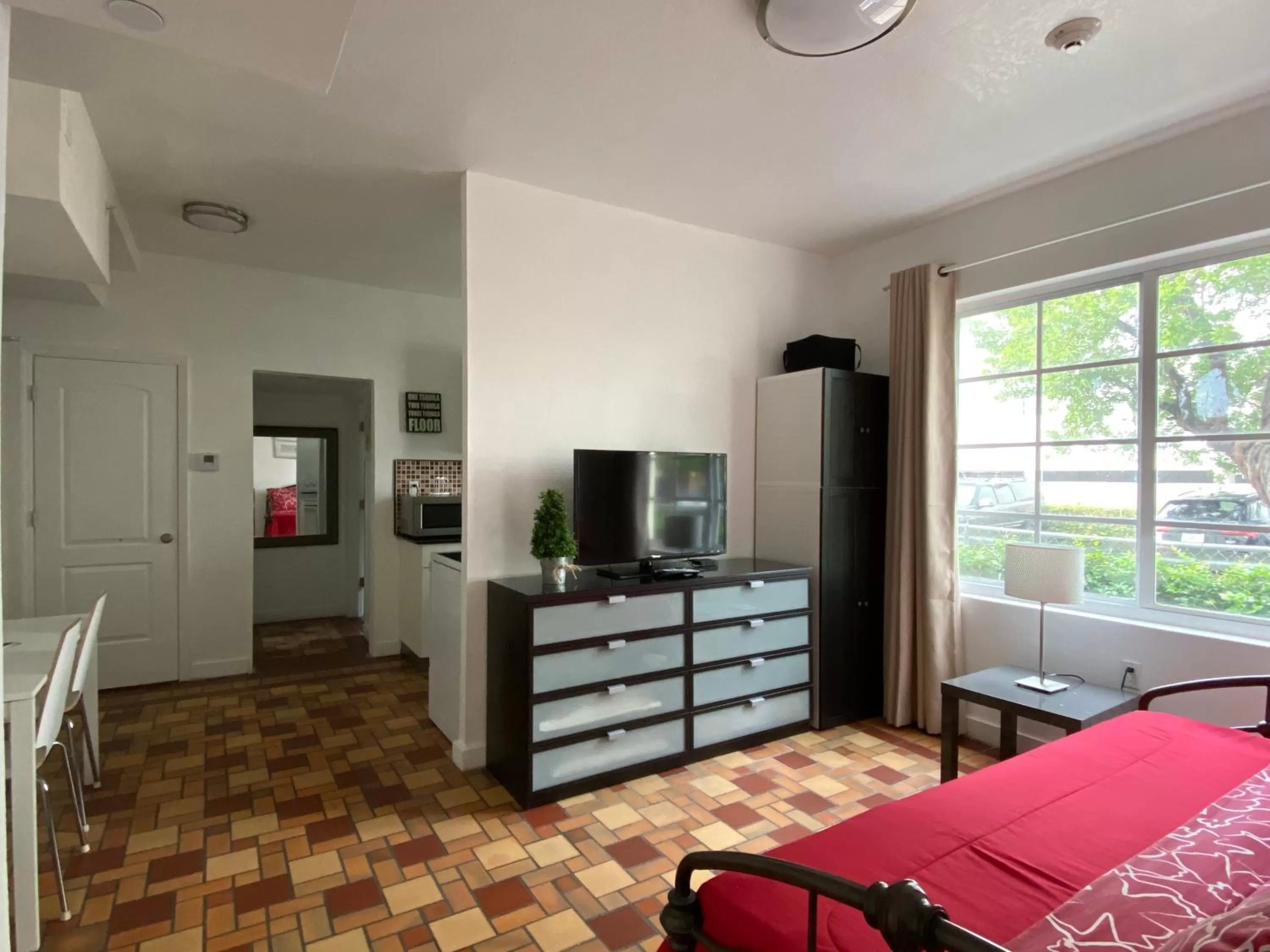 Living room, Bed in Harding Boutique Apartments