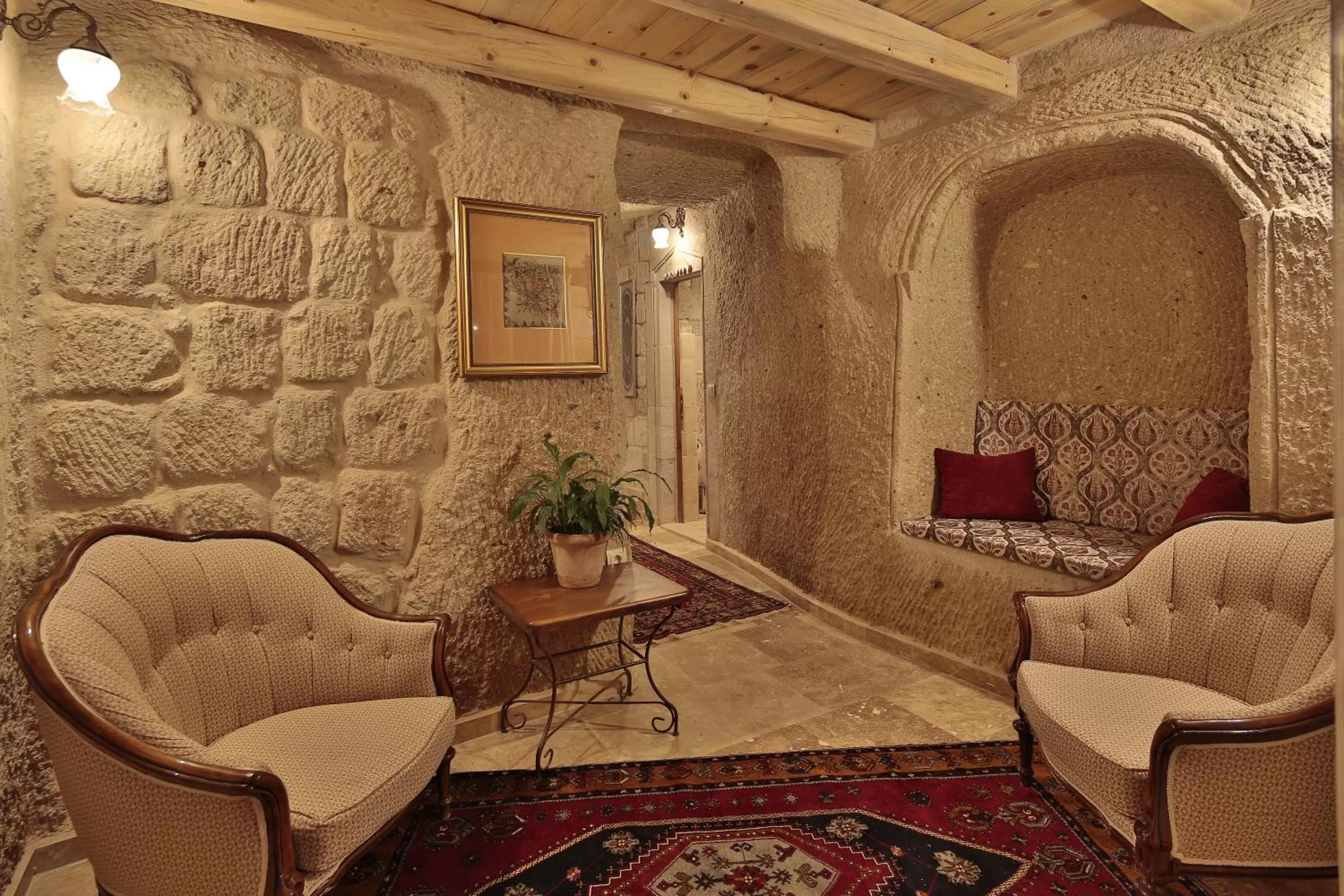 Coffee/tea facilities, Seating Area in Vista Cave Hotel