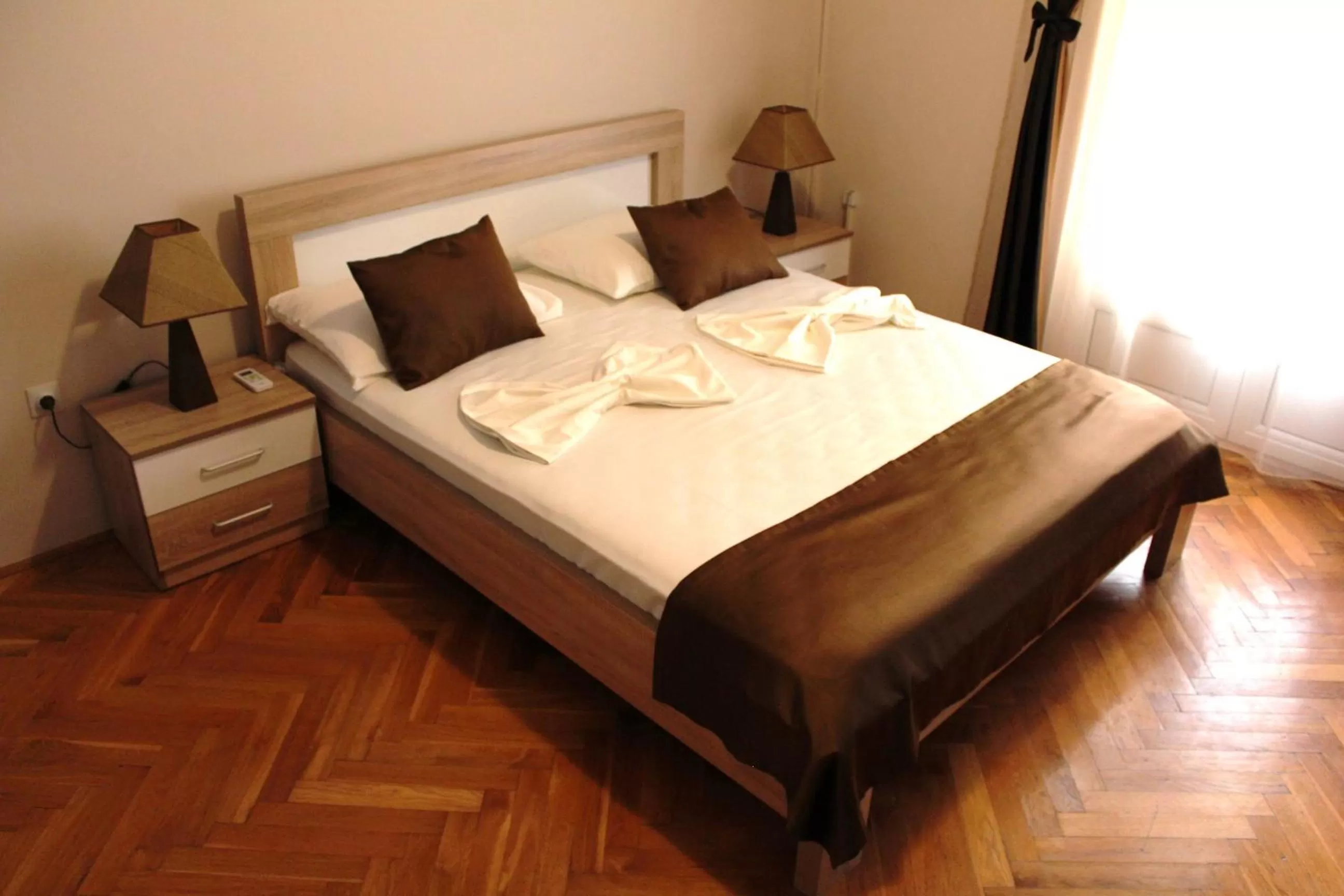 Bed in Hotel Crnogorska Kuća
