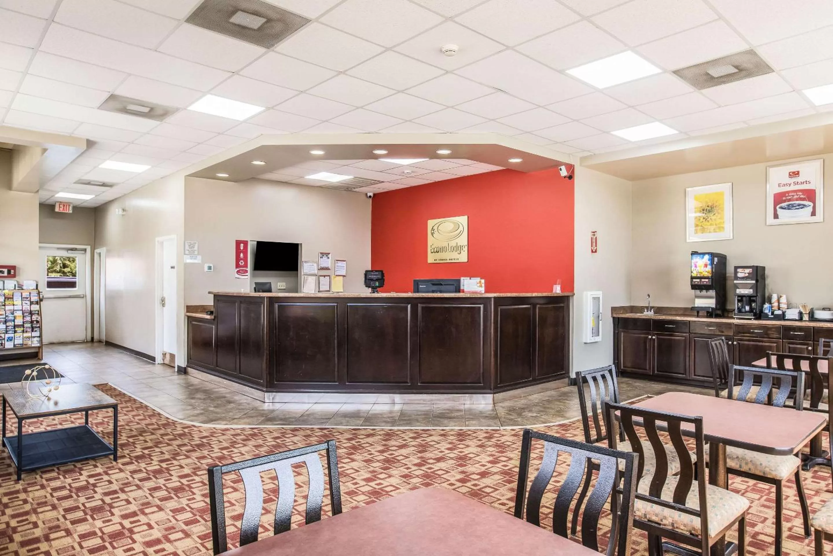 Lobby or reception in Econo Lodge Garden City - Savannah