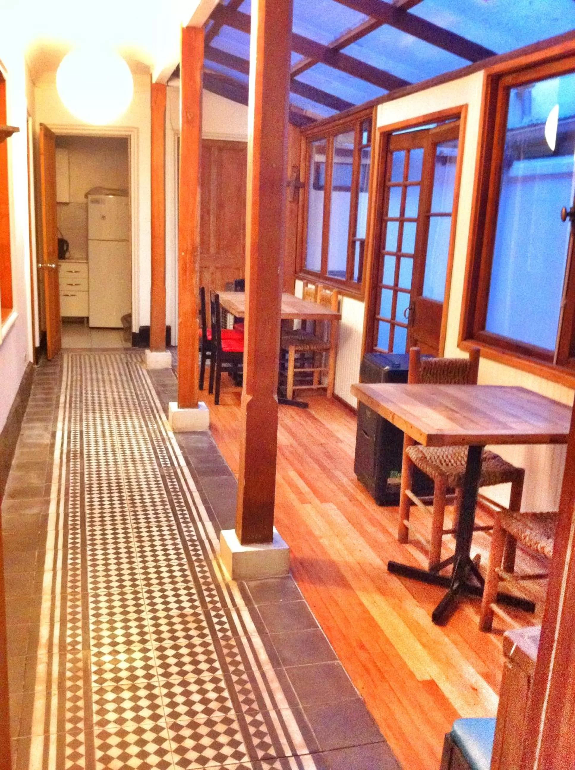 Restaurant/places to eat in Tralkan B&B