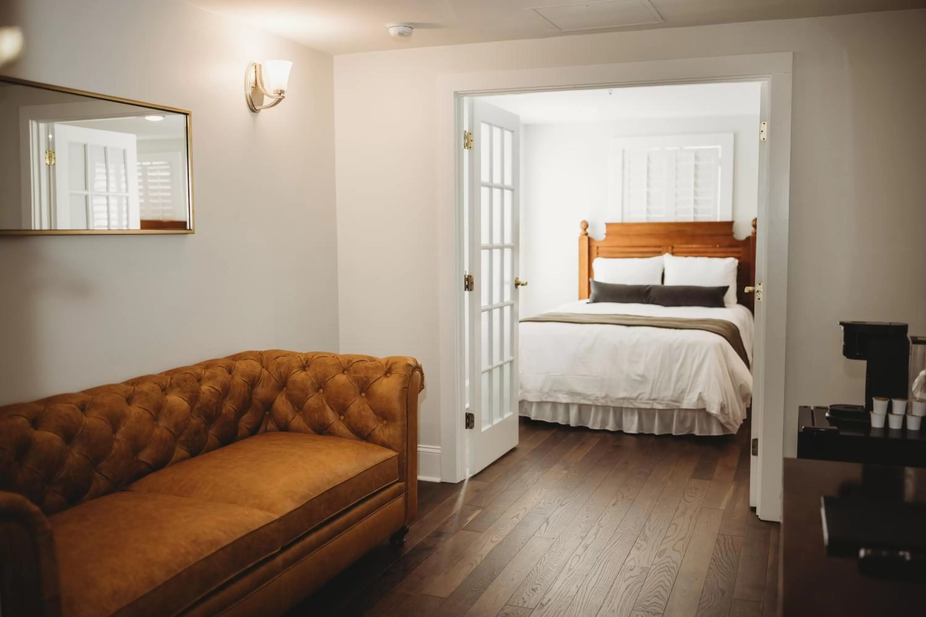 Queen Suite in The Jefferson Inn