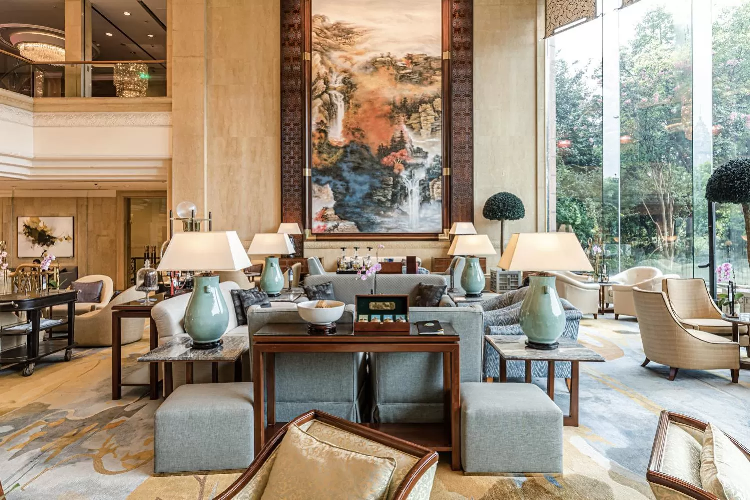 Lobby or reception in Pudong Shangri-La, Shanghai