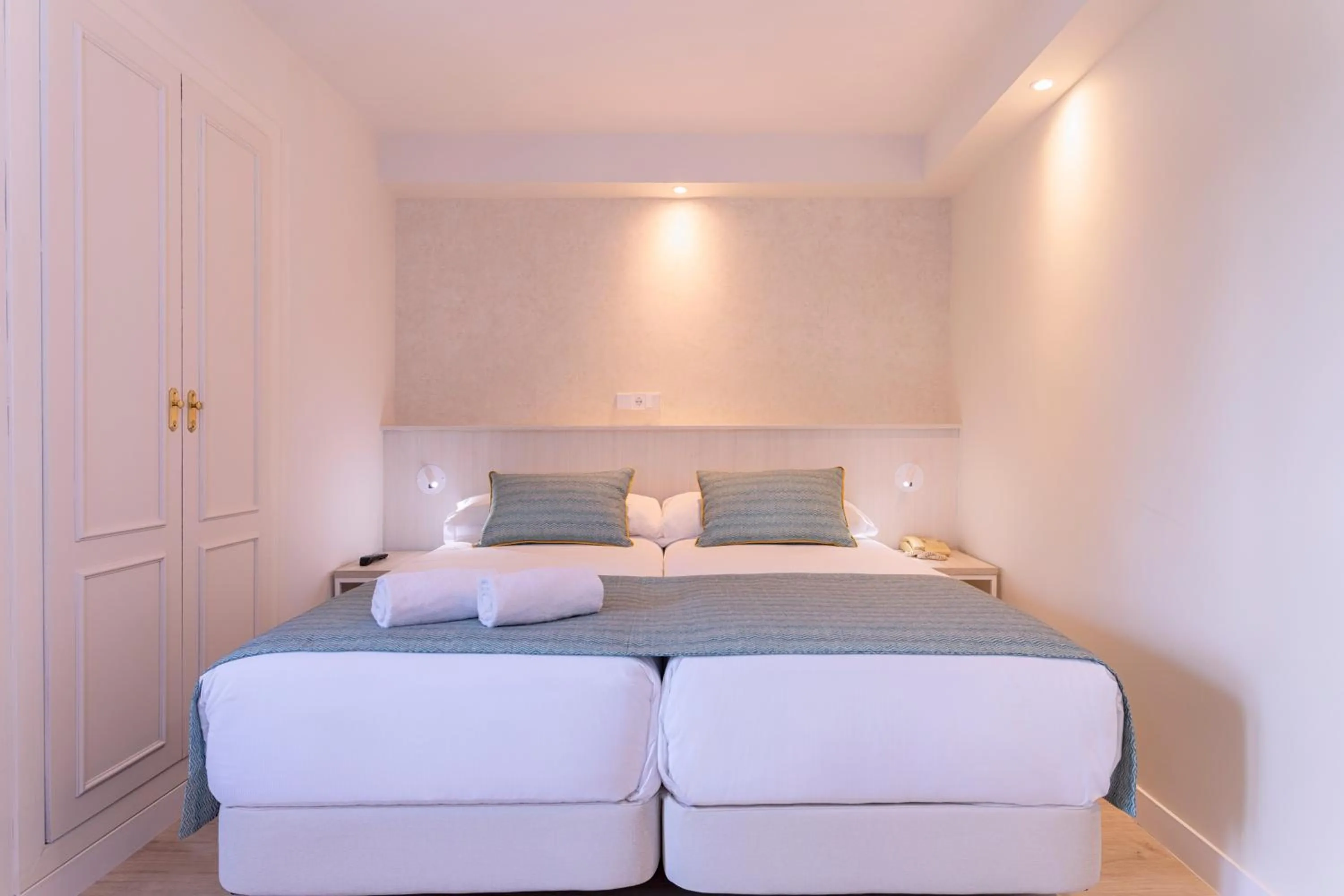 Decorative detail, Bed in Palmasol