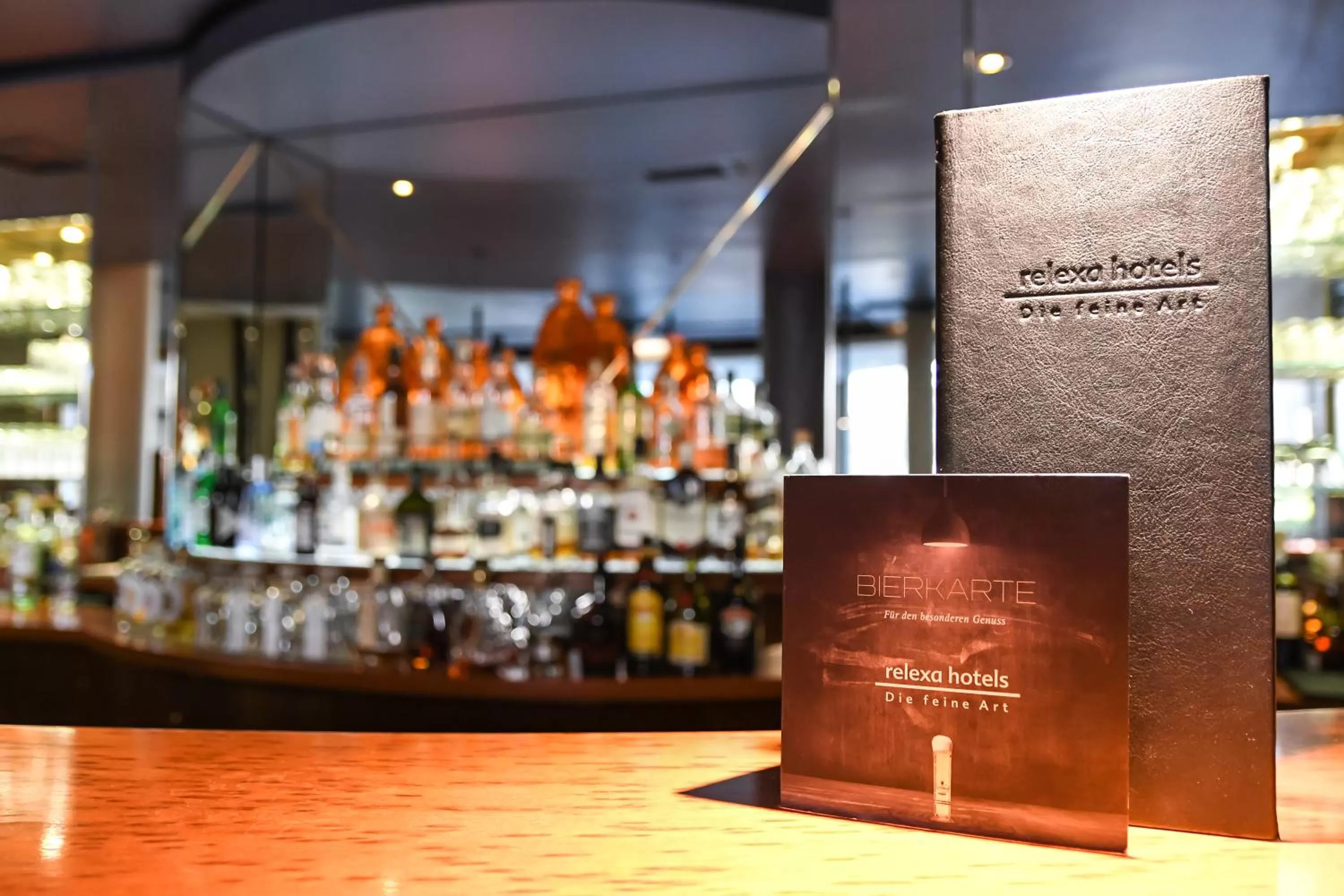 Lounge or bar in relexa hotel Airport Düsseldorf/Ratingen