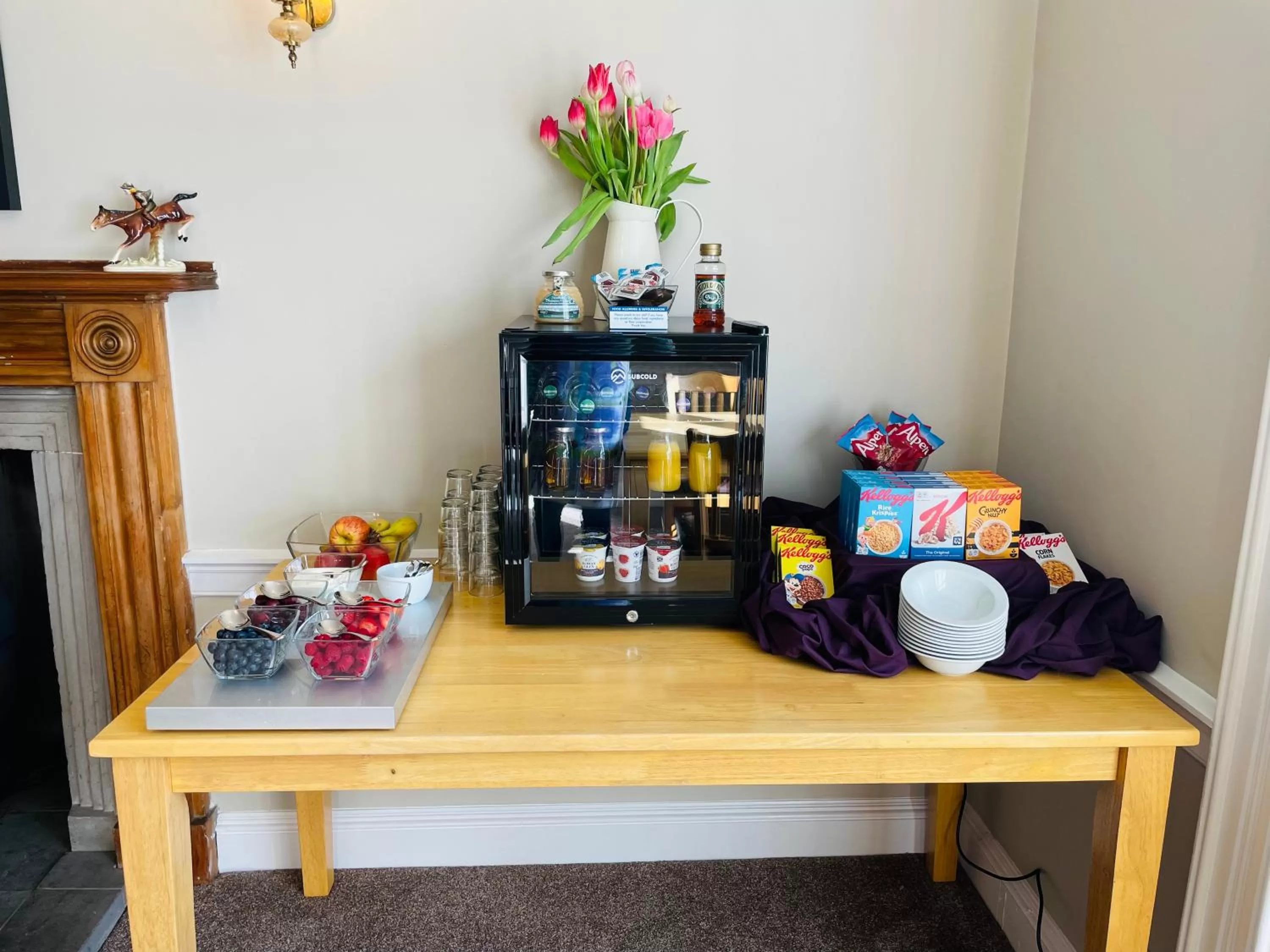 Breakfast in West Plean House