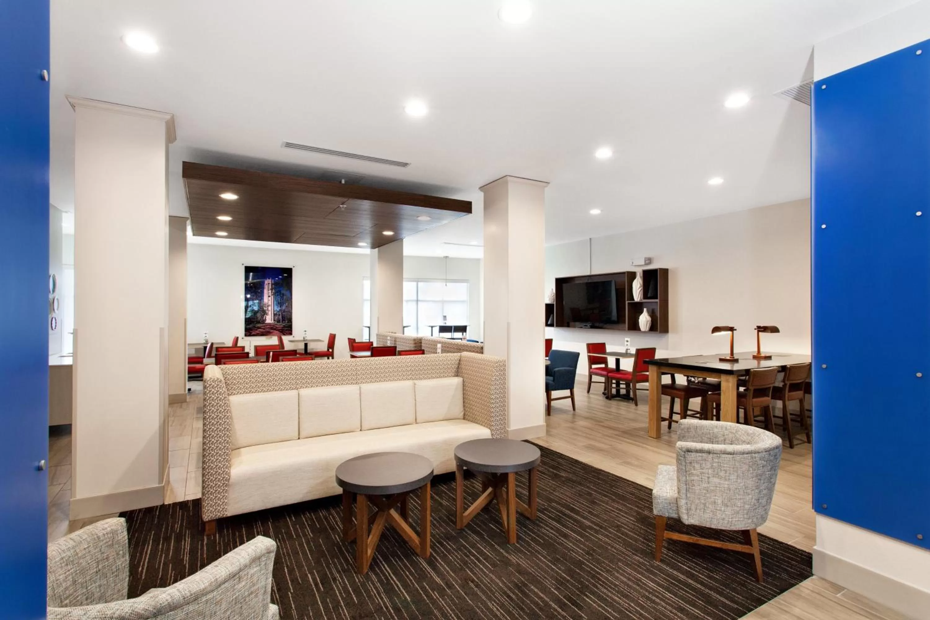 Property building in Holiday Inn Express Lake Wales North-Winter Haven by IHG