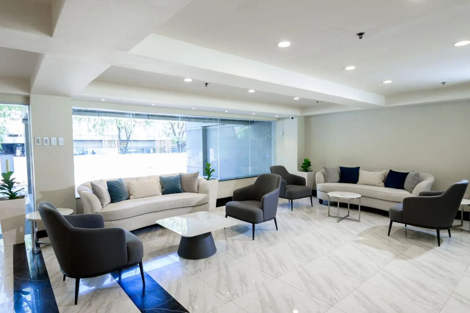 SureStay Plus by Best Western Cebu City