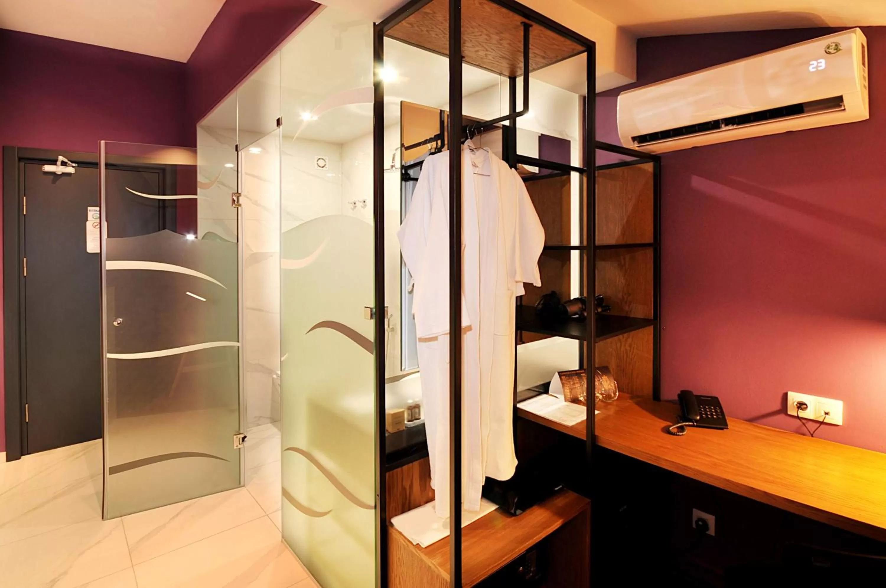 Bathroom in Elle Boutique Hotel