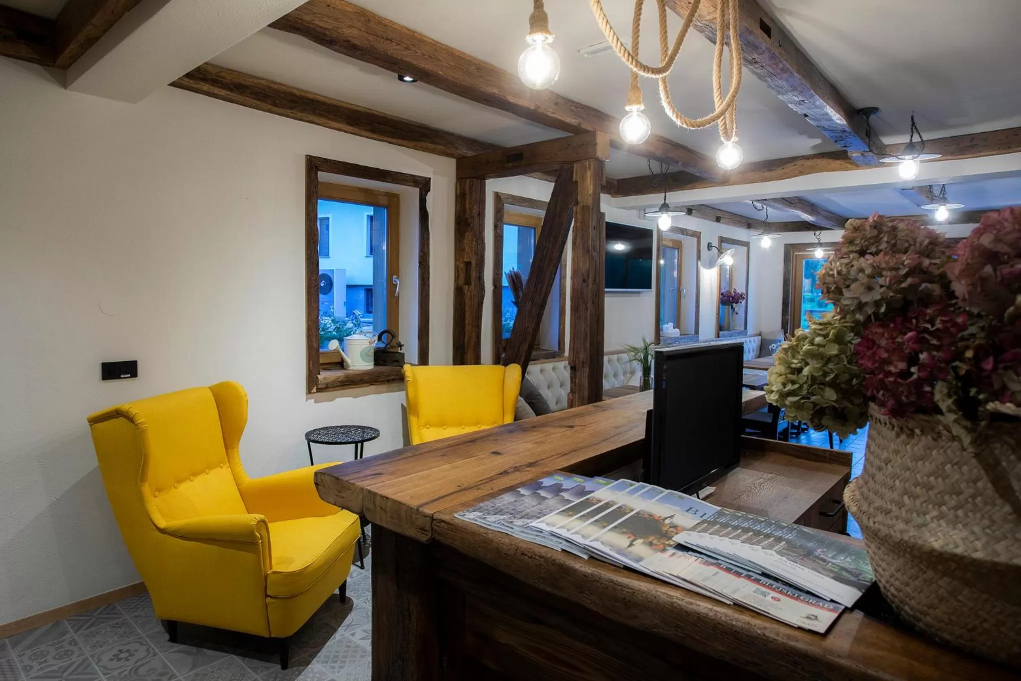 Lobby or reception in House Troha