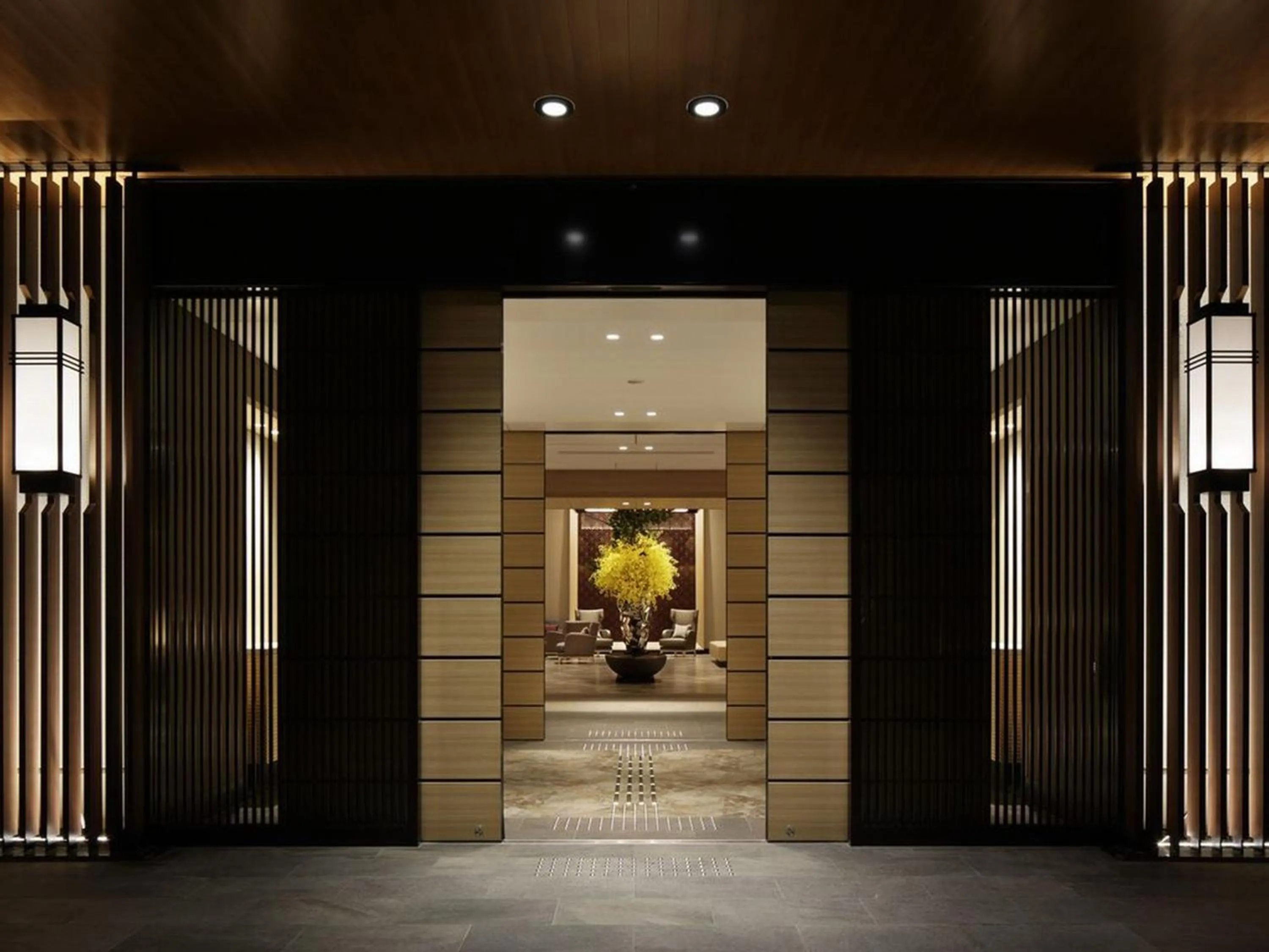 Lobby or reception in Kobe Minato Onsen Ren