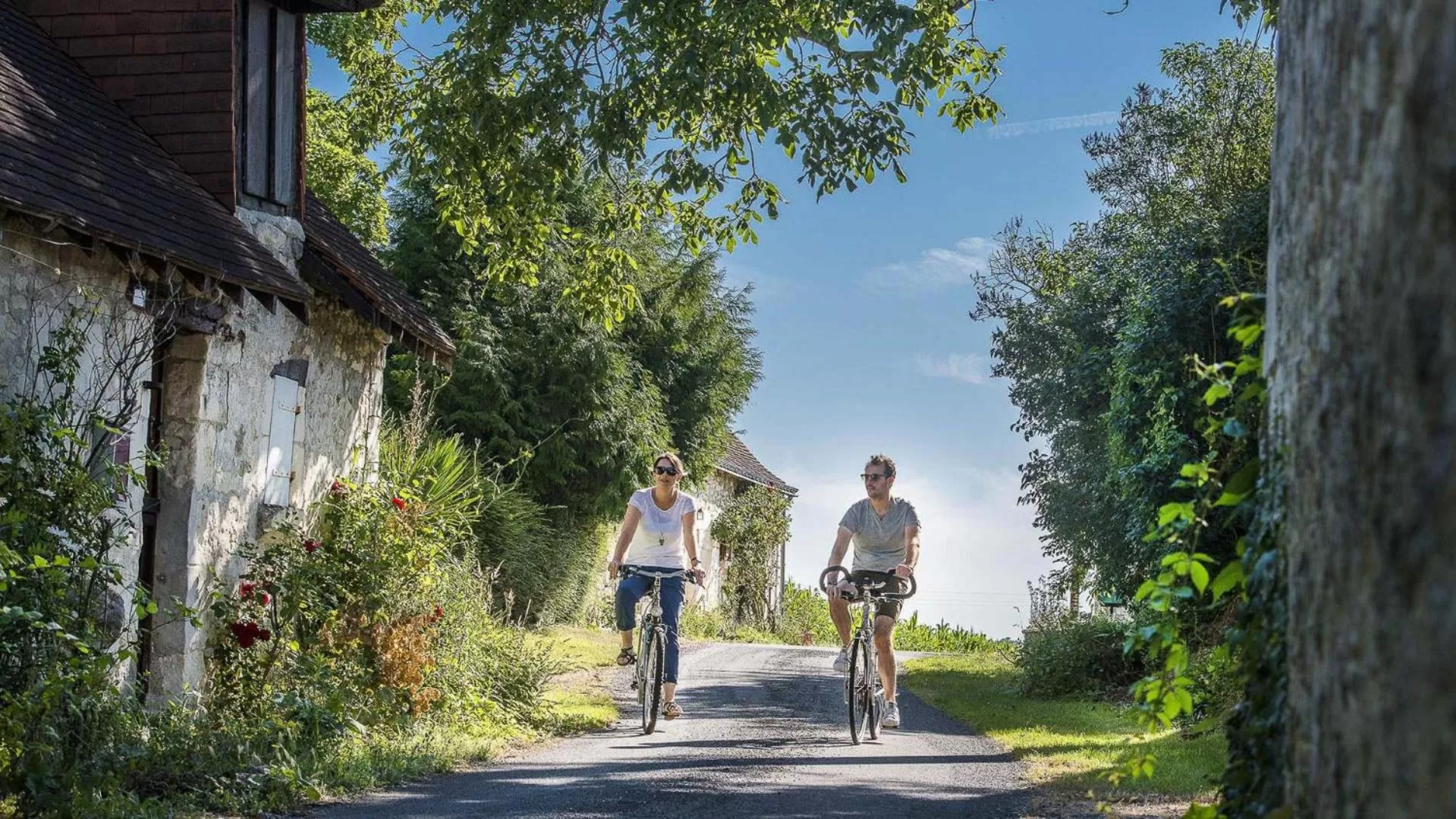 People in Le Petit Chateau De Sainte Colombe