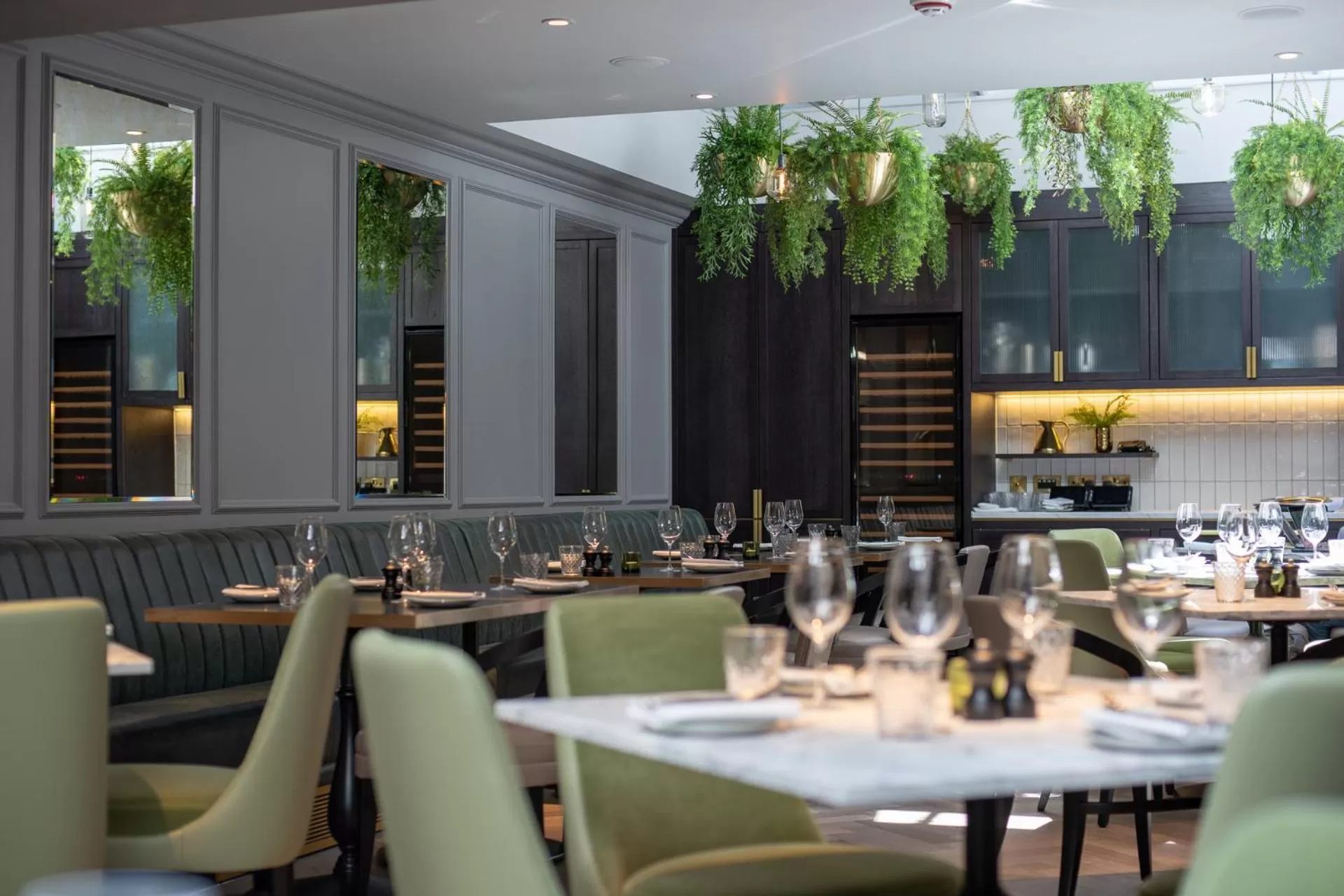 Restaurant/places to eat in 11 Cadogan Gardens and The Apartments by Iconic Luxury Hotels