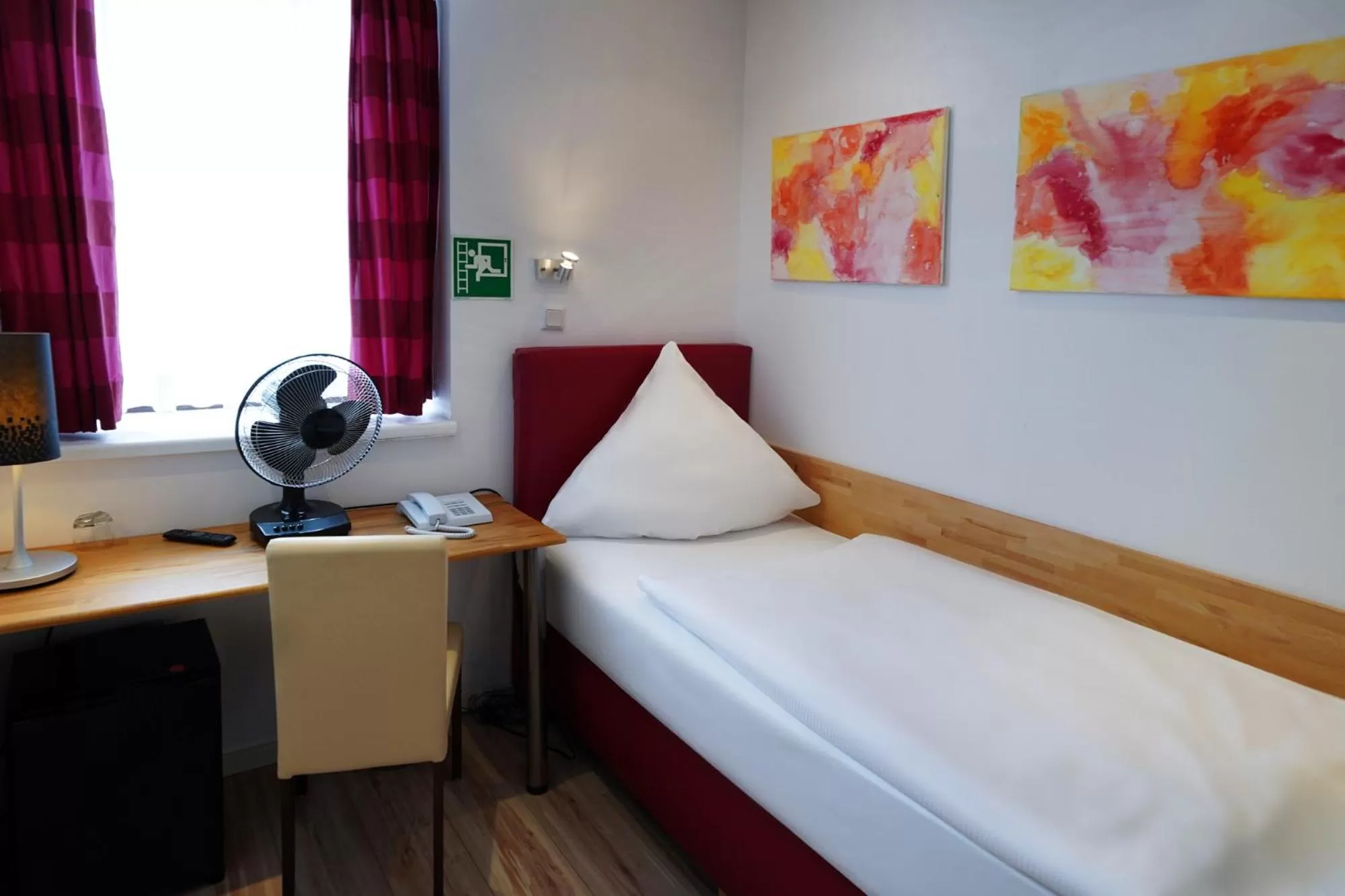 Photo of the whole room, Bed in Hotel im Kupferkessel