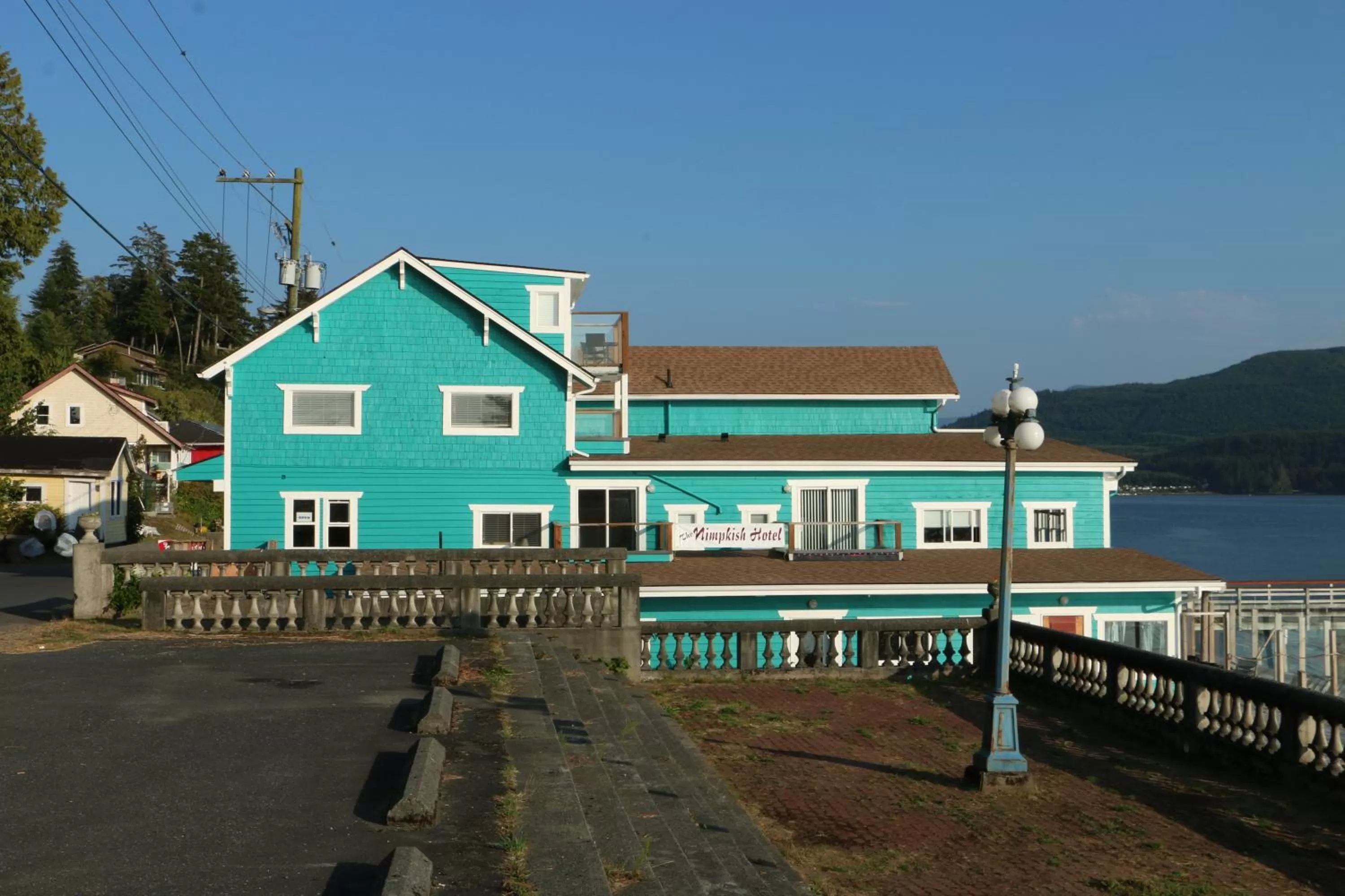 Property building in Nimpkish Hotel