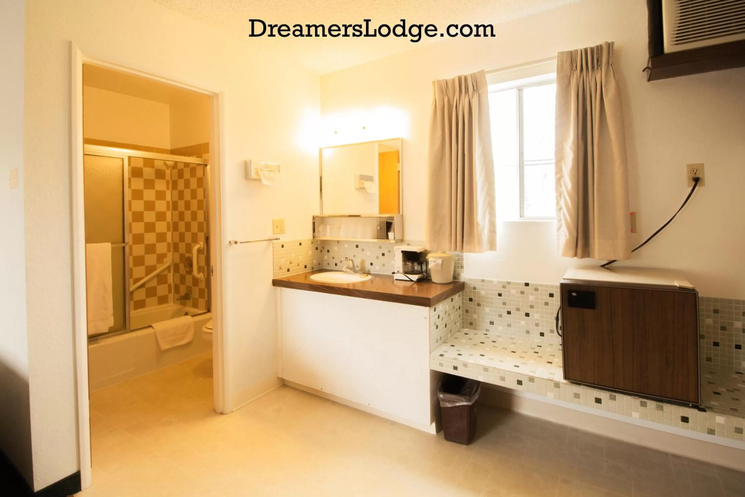 Bathroom in Dreamers Lodge