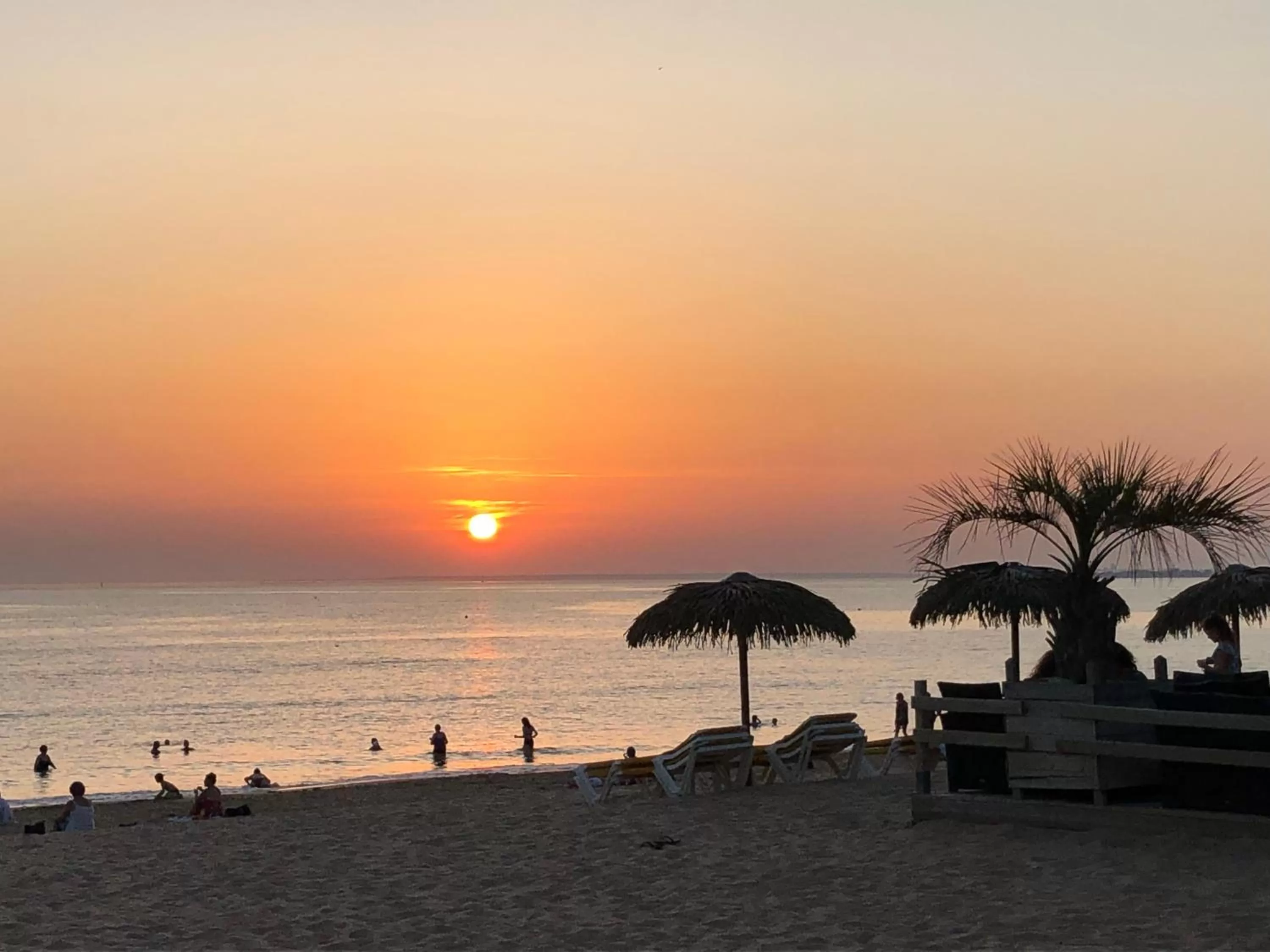 Beach in Boutique Hôtel d'Orbigny Chatelaillon - La Rochelle