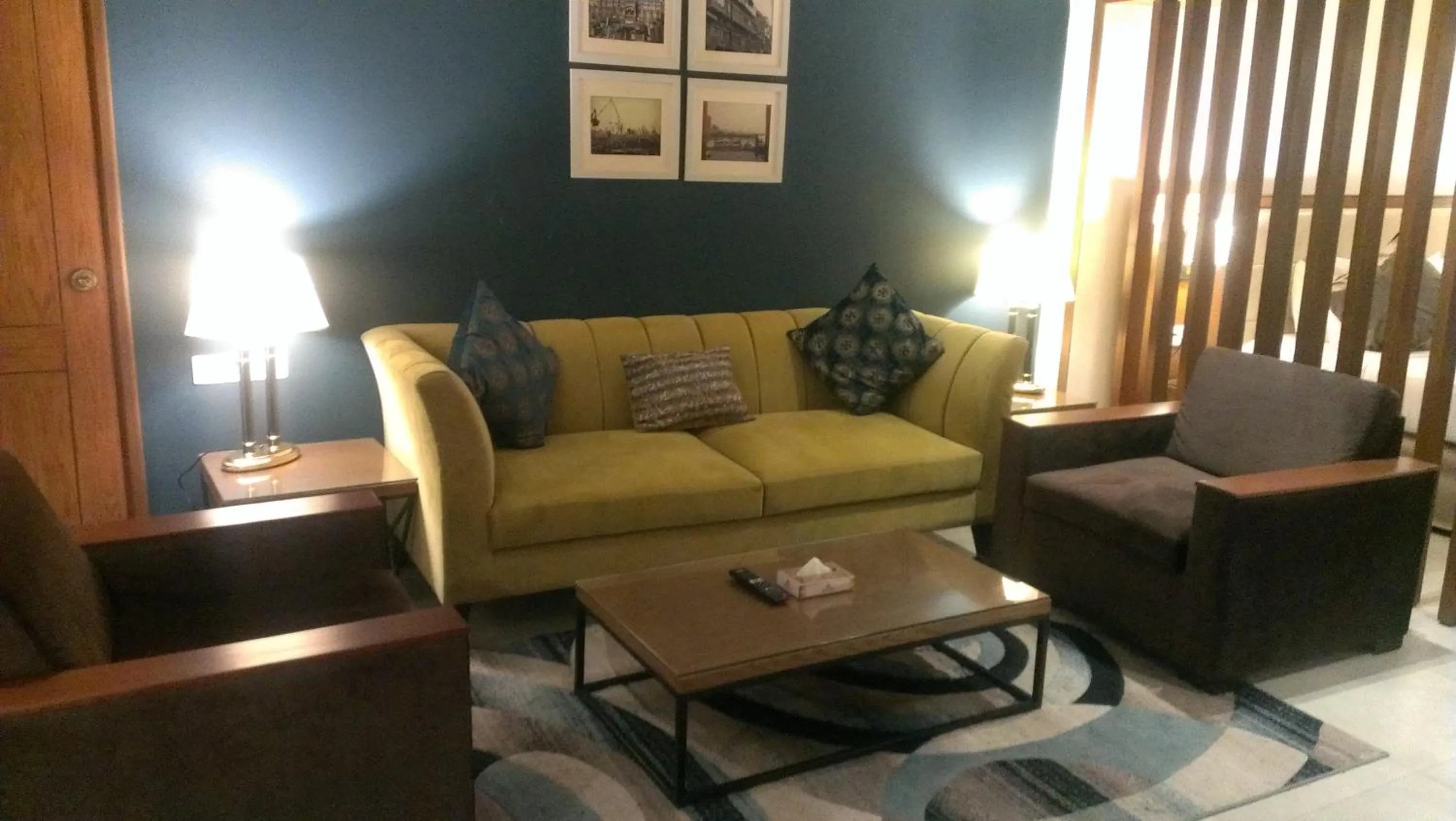 Regent Plaza Hotel & Convention Center