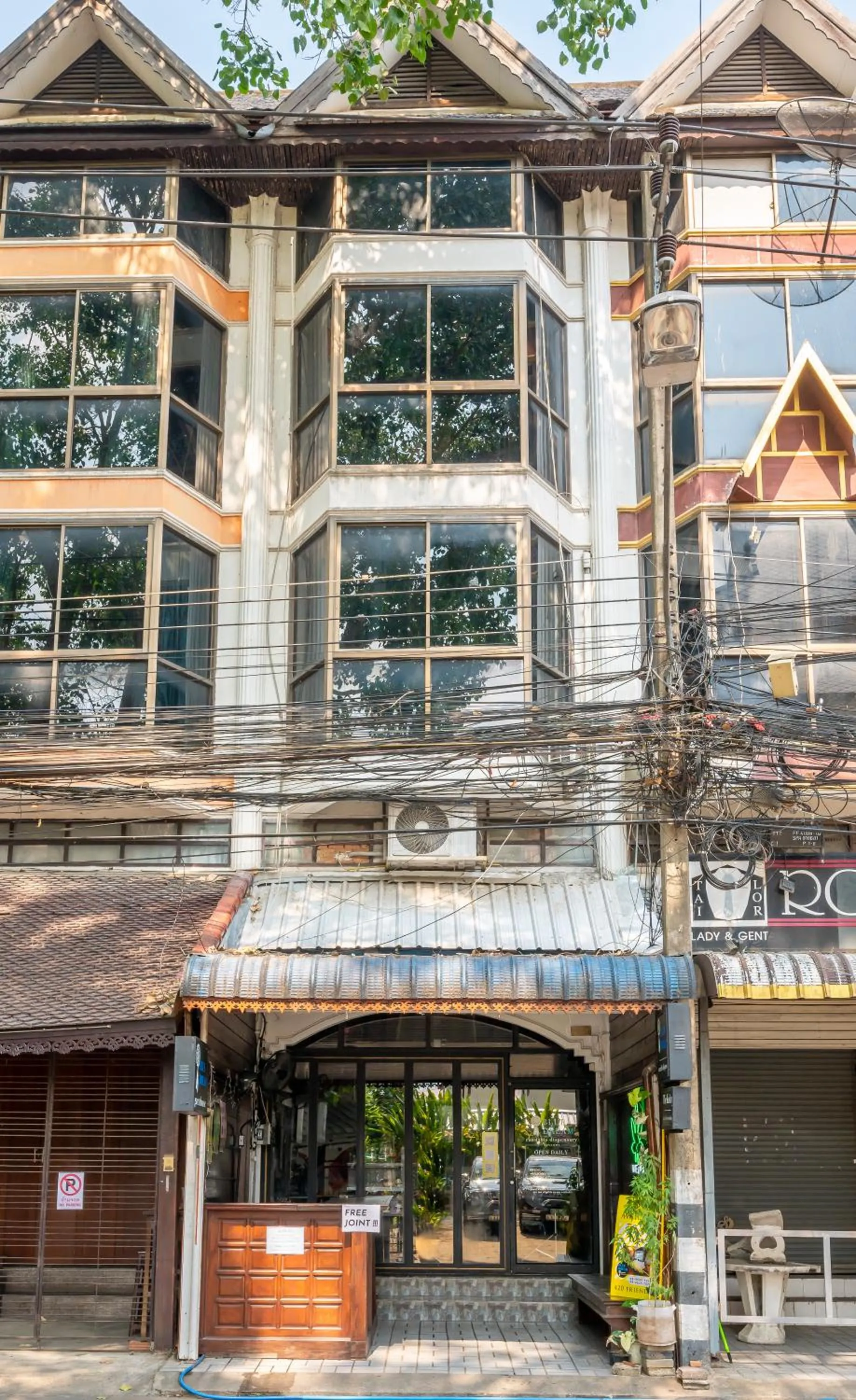 Property building in Blue Dream Guesthouse