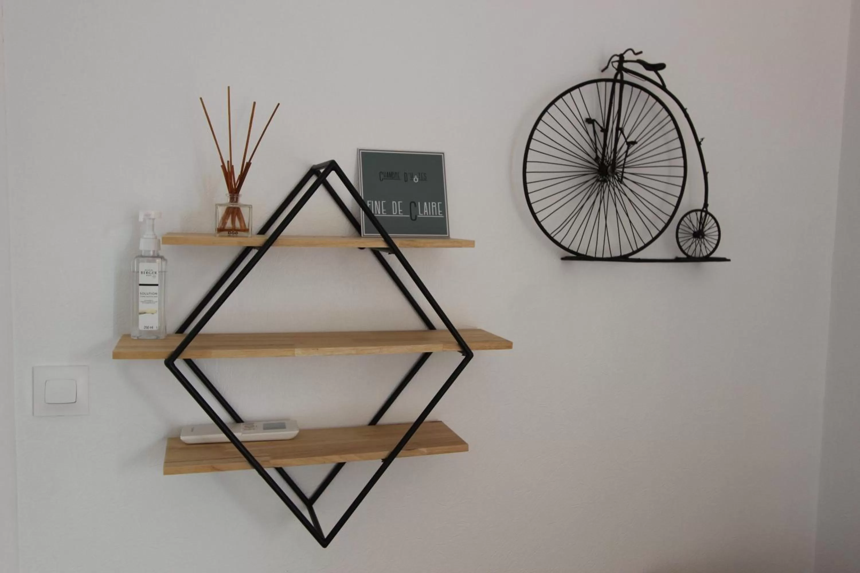 Decorative detail in La Charentine