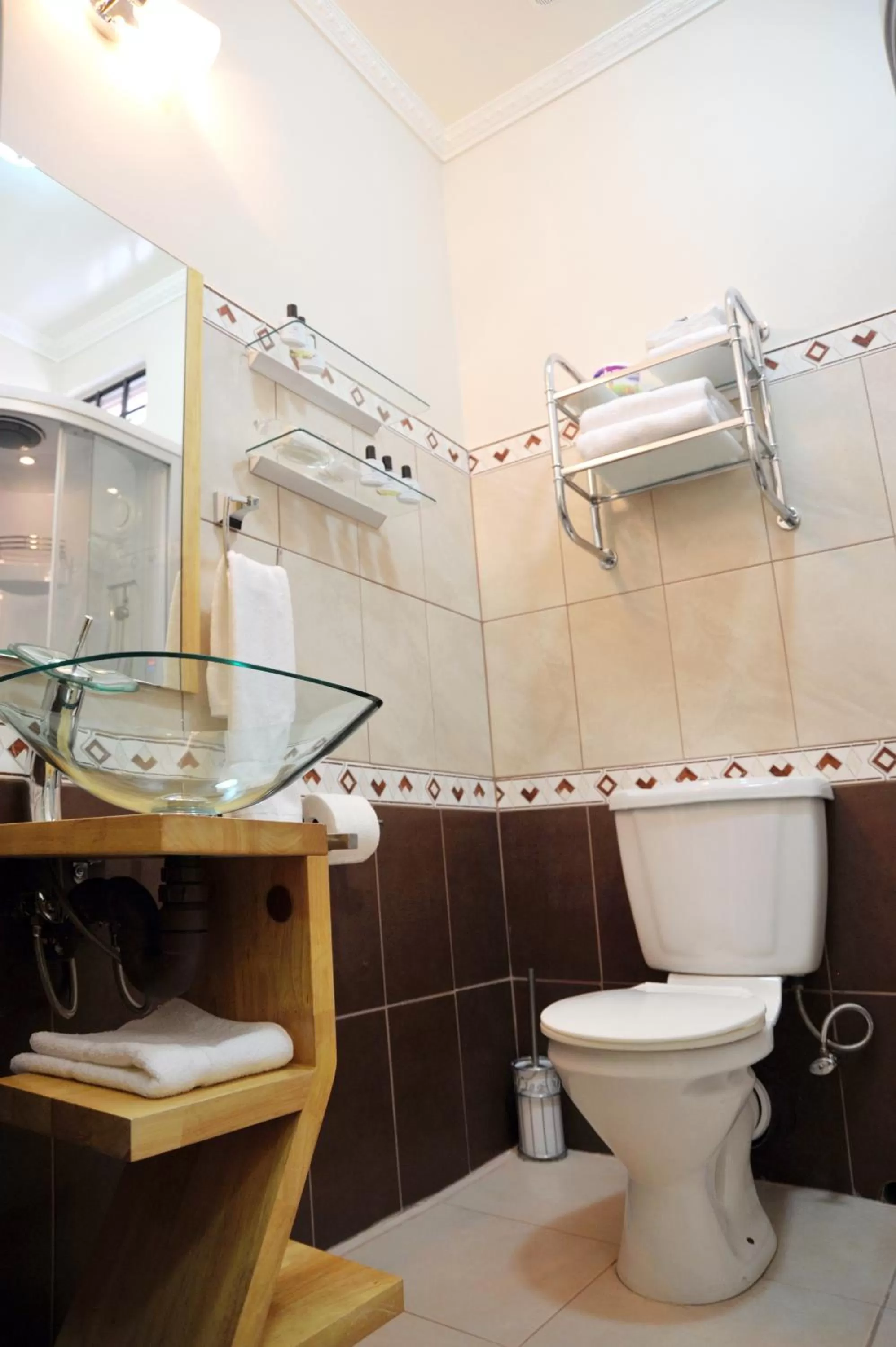 Bathroom in Culture Crossroads Inn