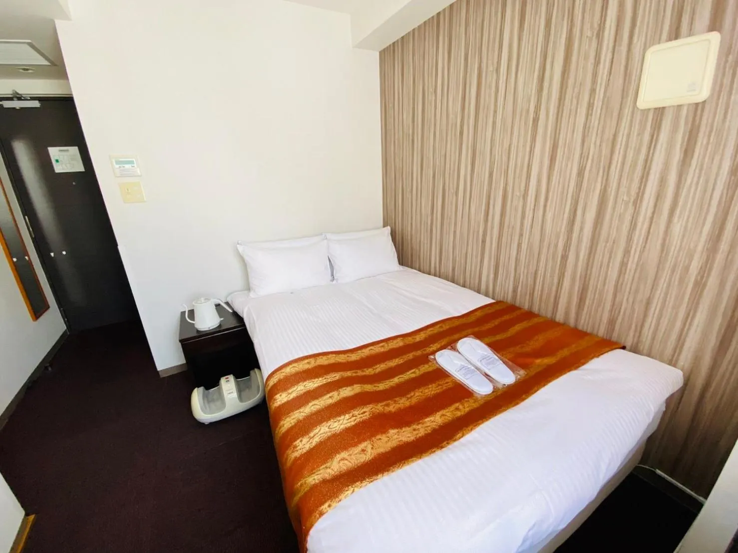 Photo of the whole room, Bed in Web Hotel Tokyo Asakusabashi