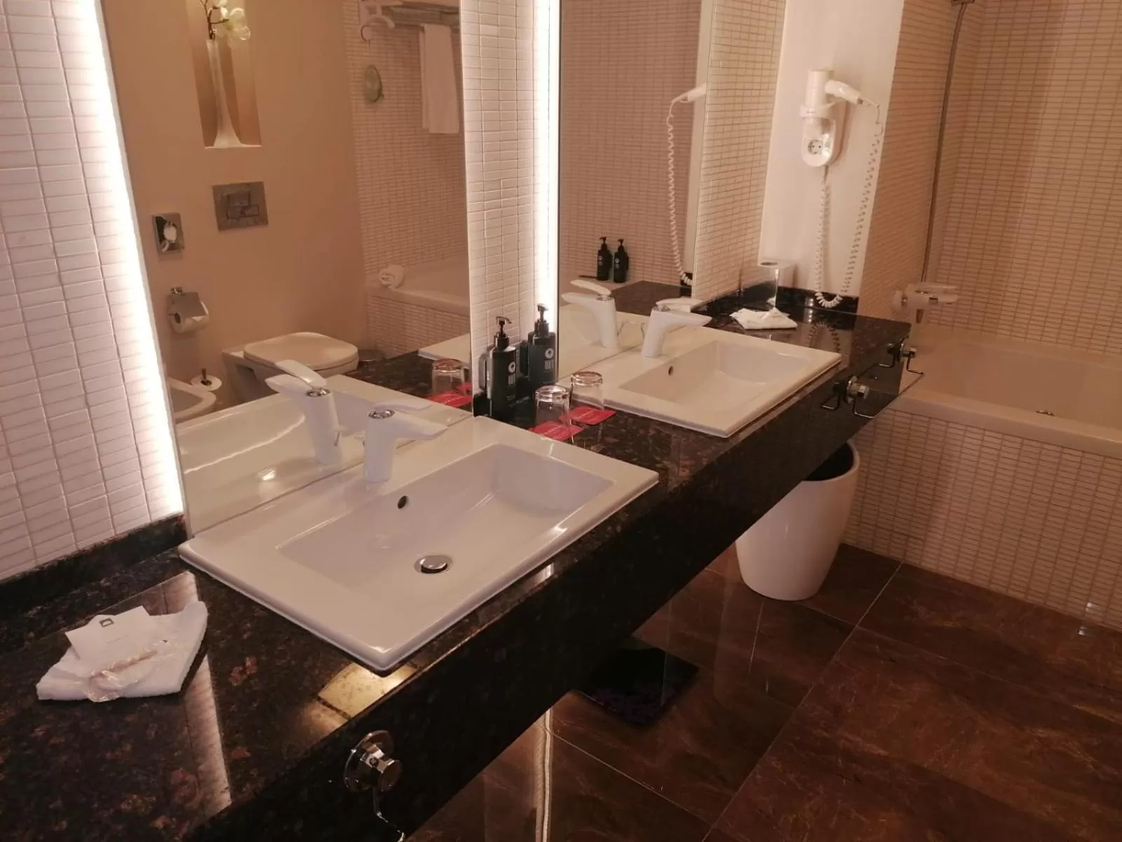 Bathroom in Ramada Plaza Craiova