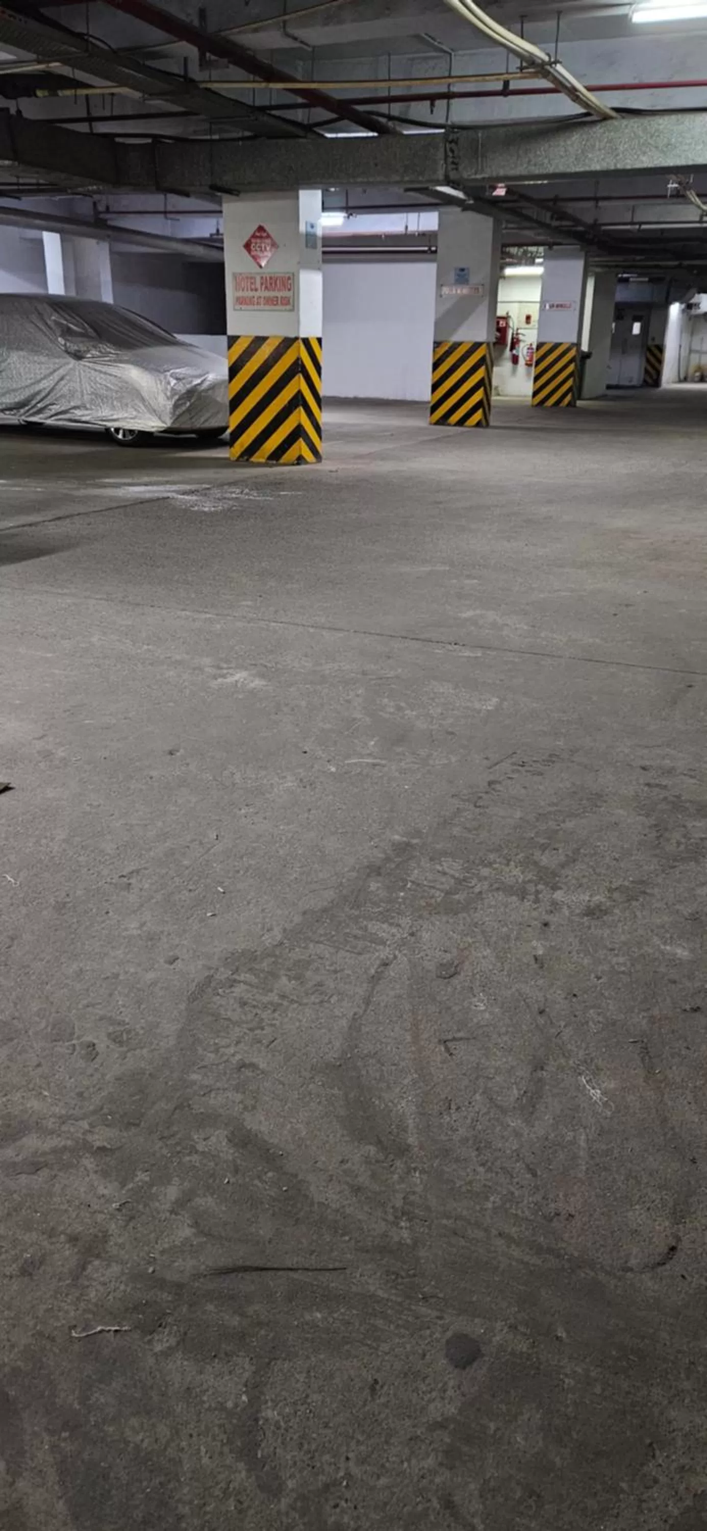 Parking in Holiday Inn Express Ahmedabad Prahlad Nagar by IHG