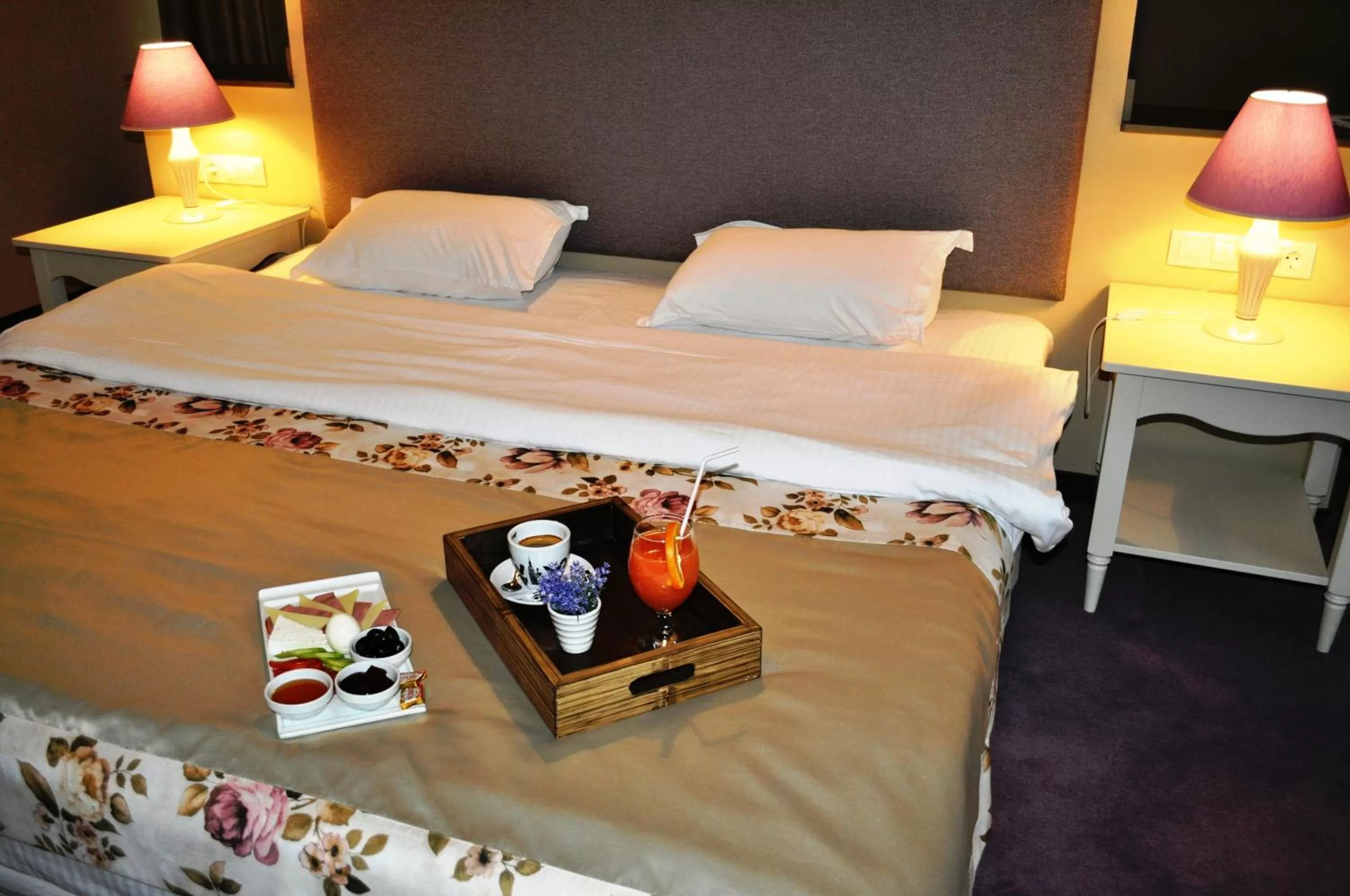 Breakfast, Bed in Parish Hotel