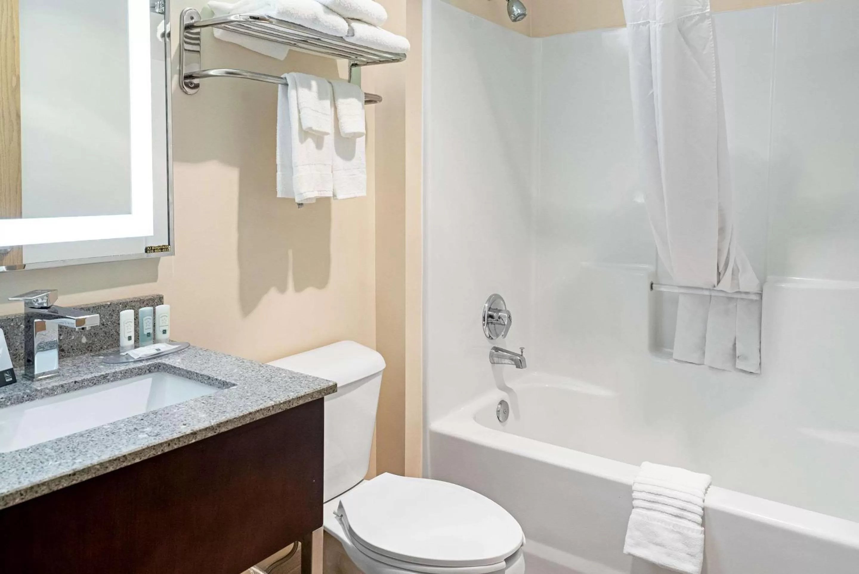 Bathroom in Quality Inn & Suites Robbinsville