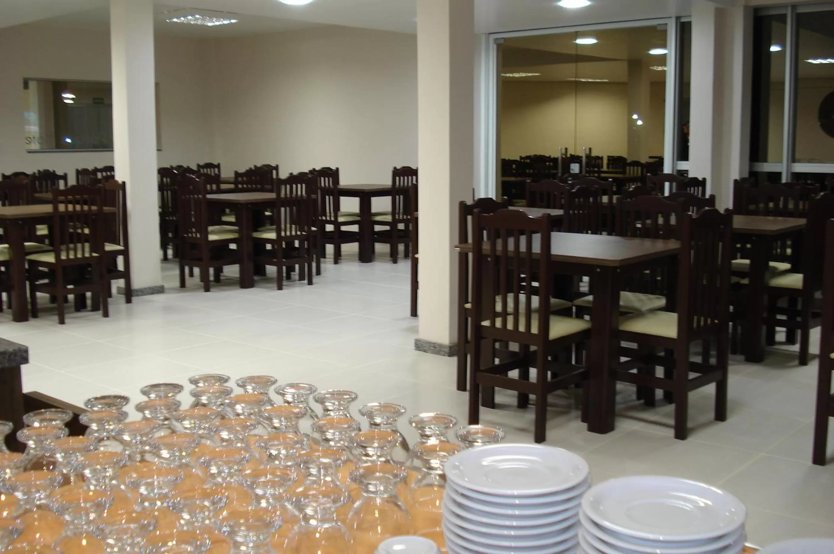 Restaurant/places to eat in Brisa Parque Hotel