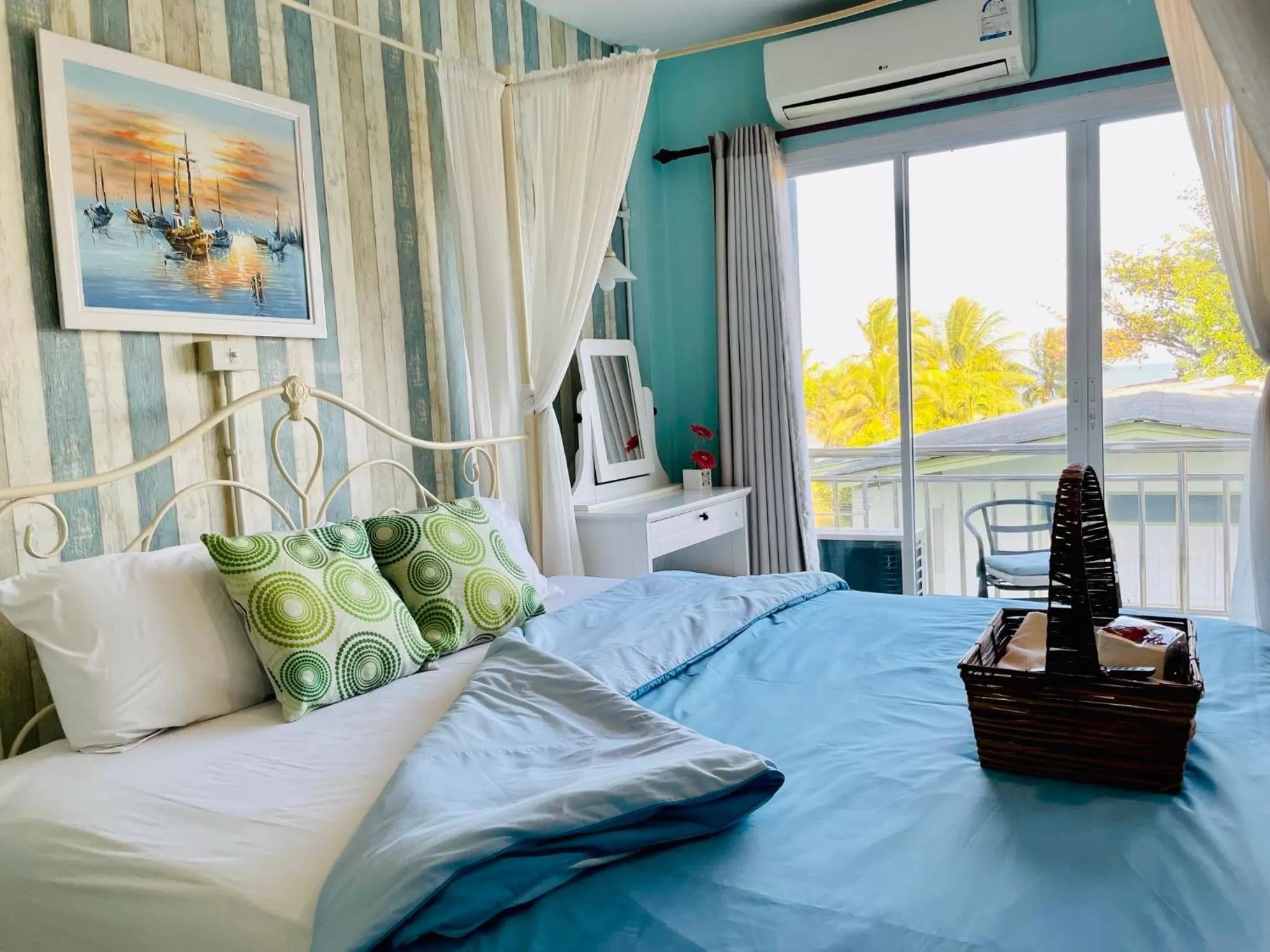 Bedroom, Bed in Mooz Huahin Bed & Breakfast