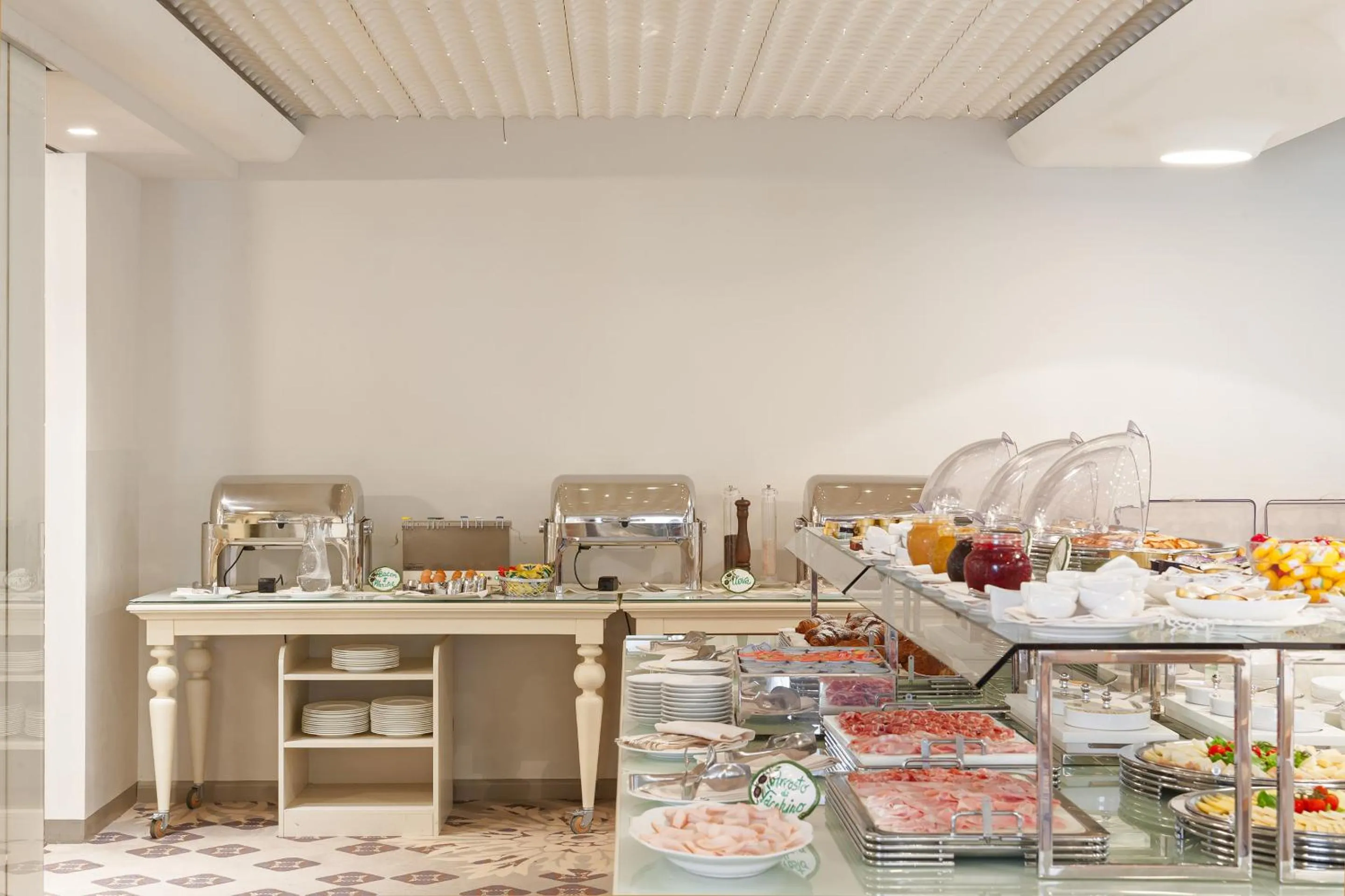 Food and drinks in Olivi Hotel & Natural Spa