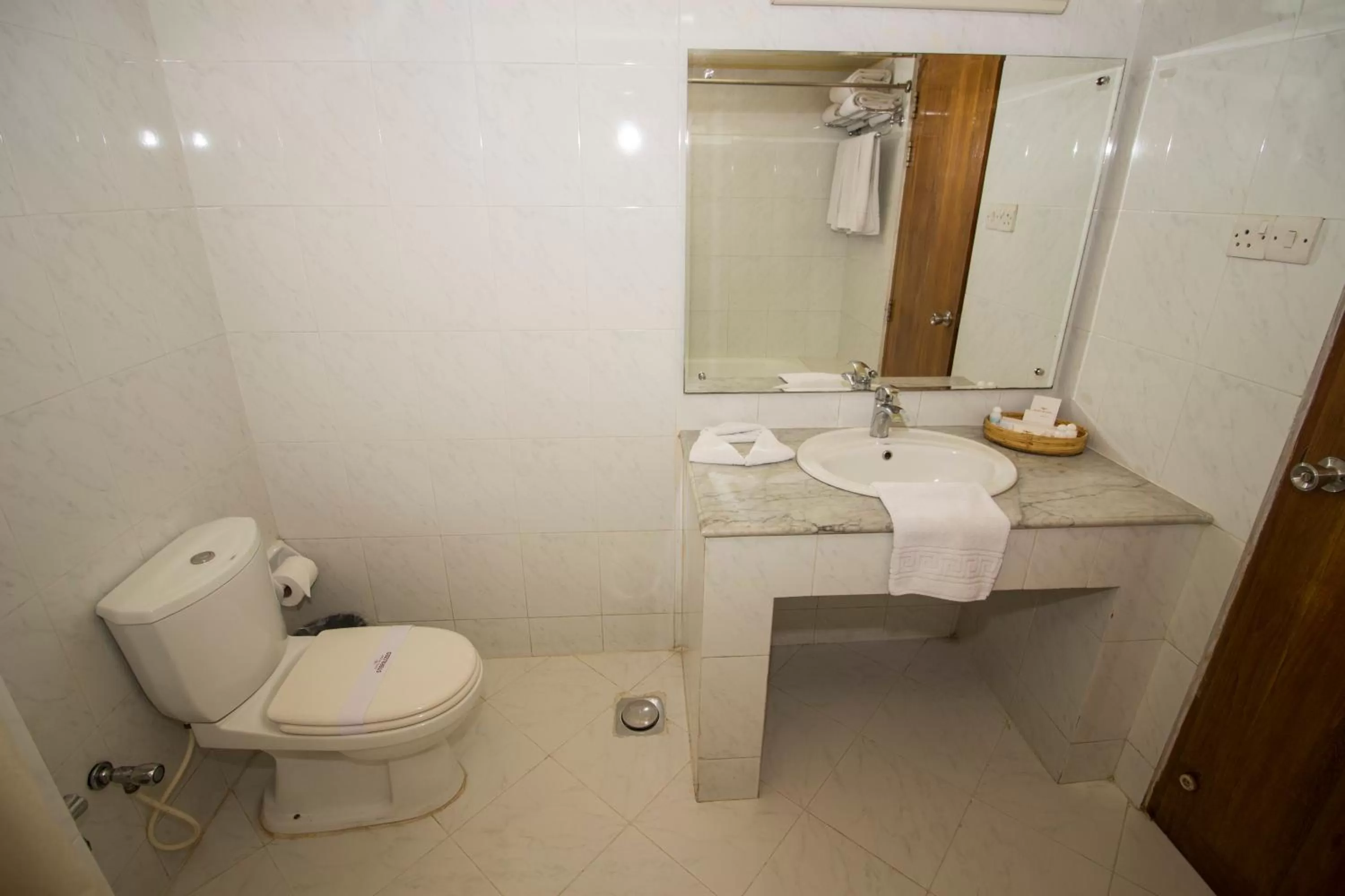 Shower in Hotel Victory - Best in City Center