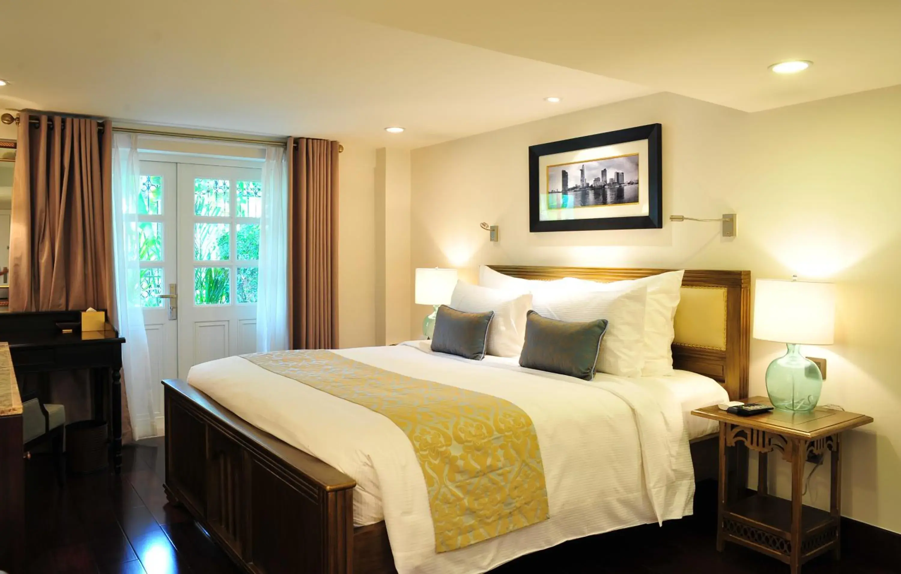 Sanctuary Room in Villa Song Saigon (Saigon River Villa) Sanctuary Room in Villa Song Saigon (Saigon River Villa)