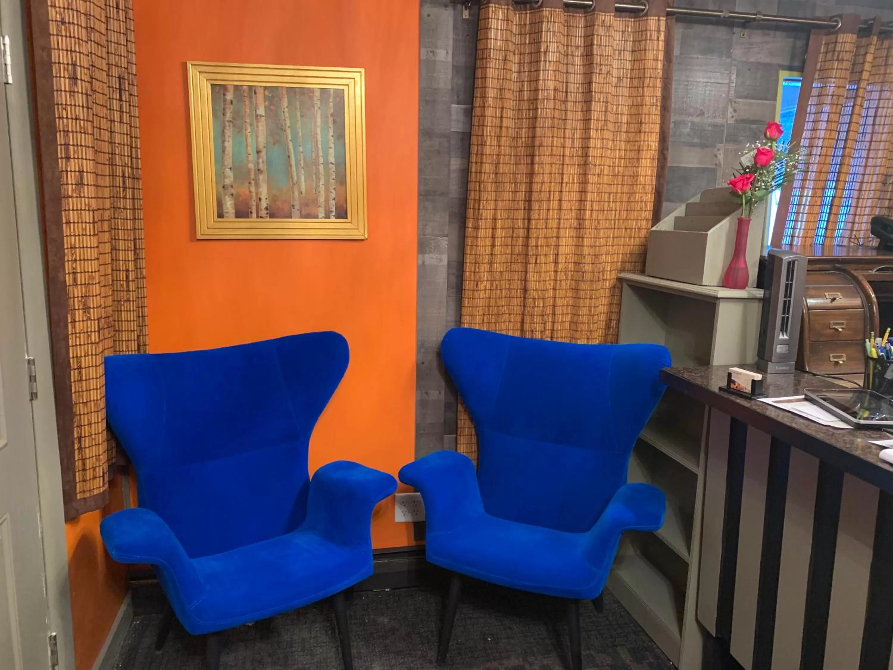 Seating Area in Starlite Motel & Suites