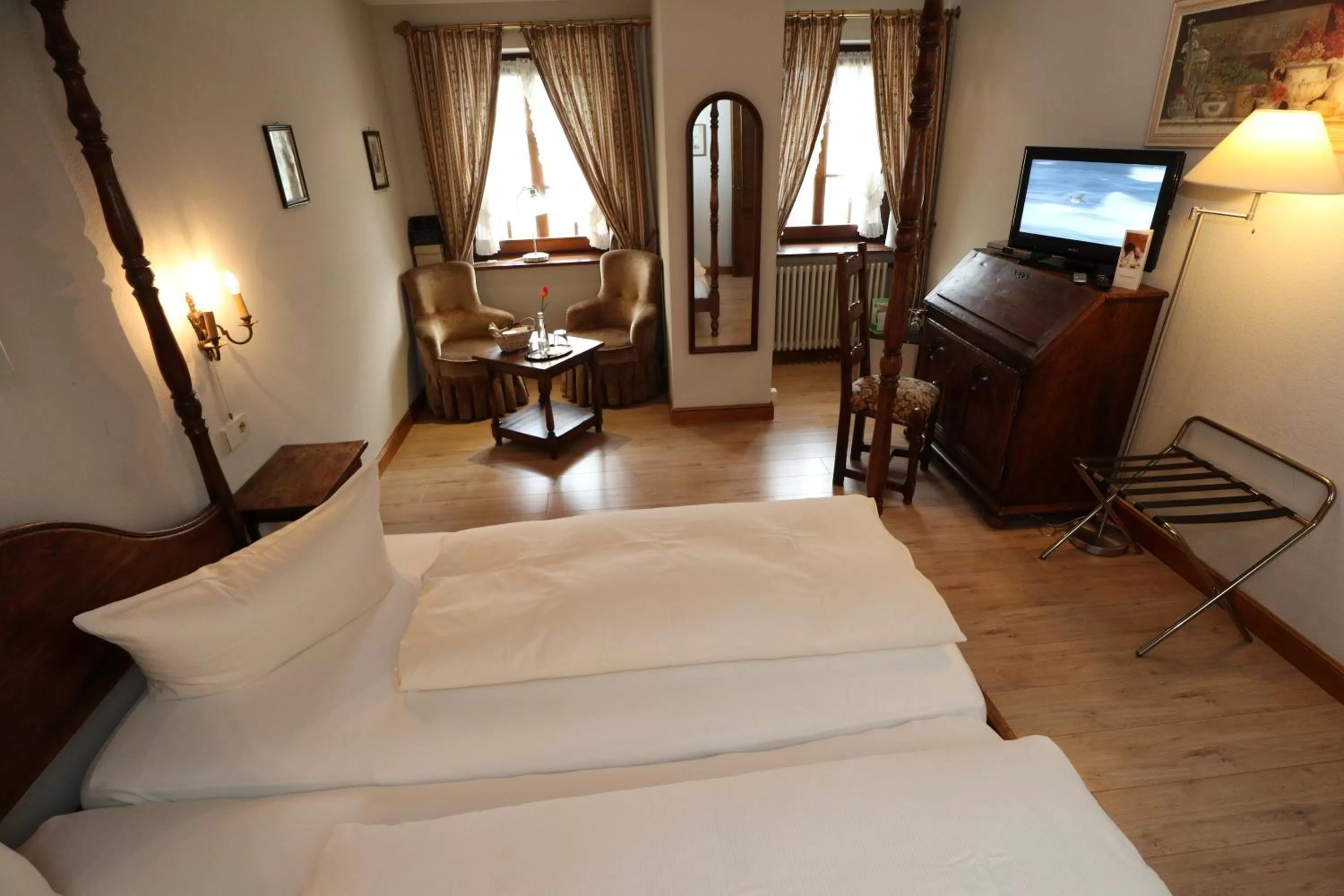 Bed in Schwarzwaldhotel Stollen