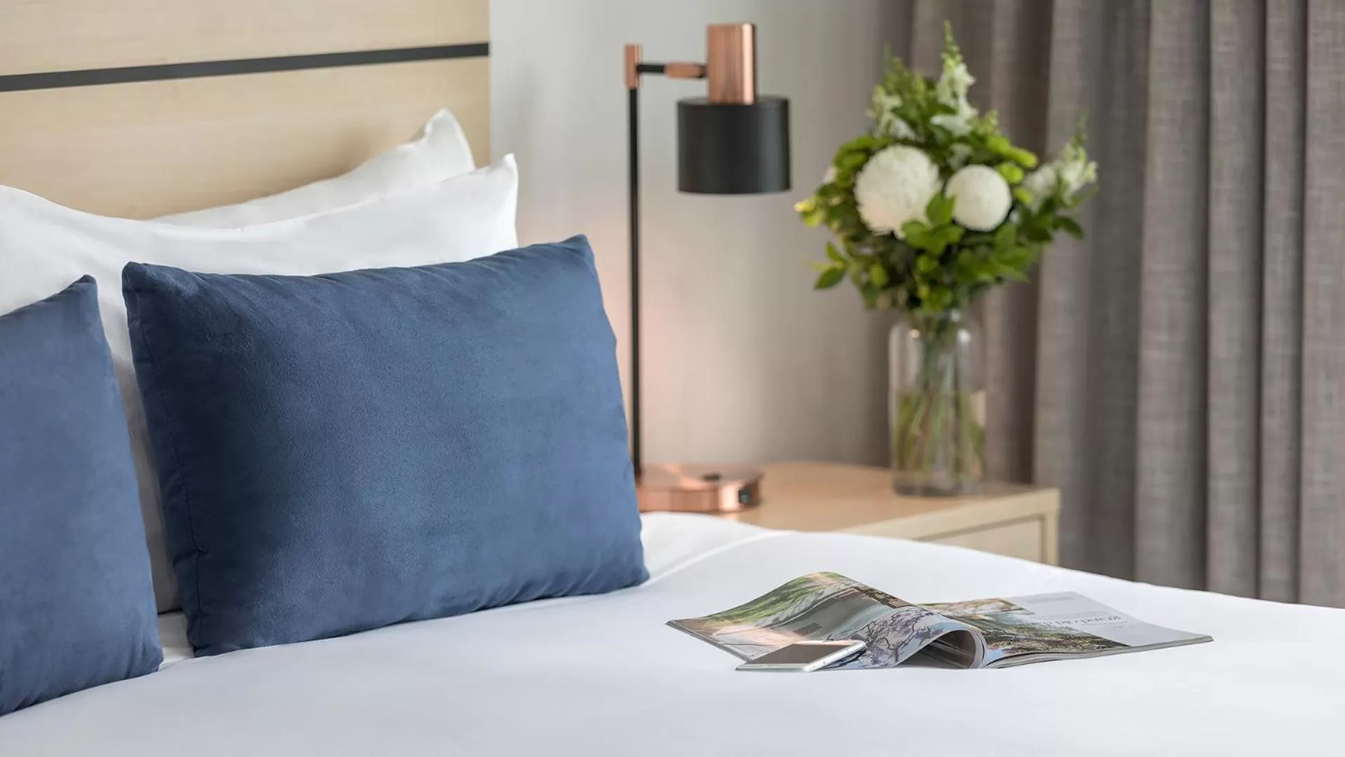 Bed in Oaks Adelaide Embassy Suites