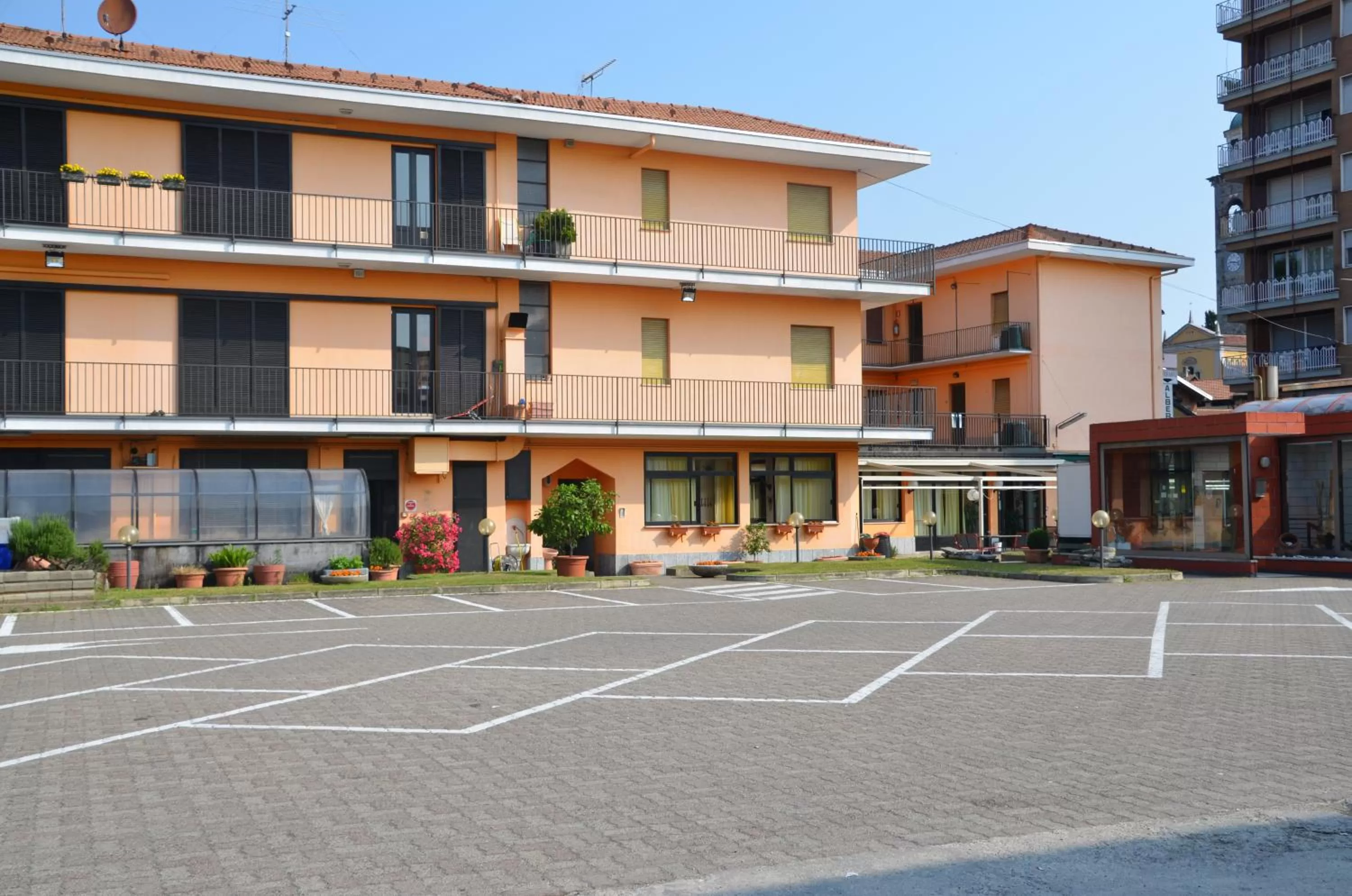 Facade/entrance, Property Building in Albergo Roma