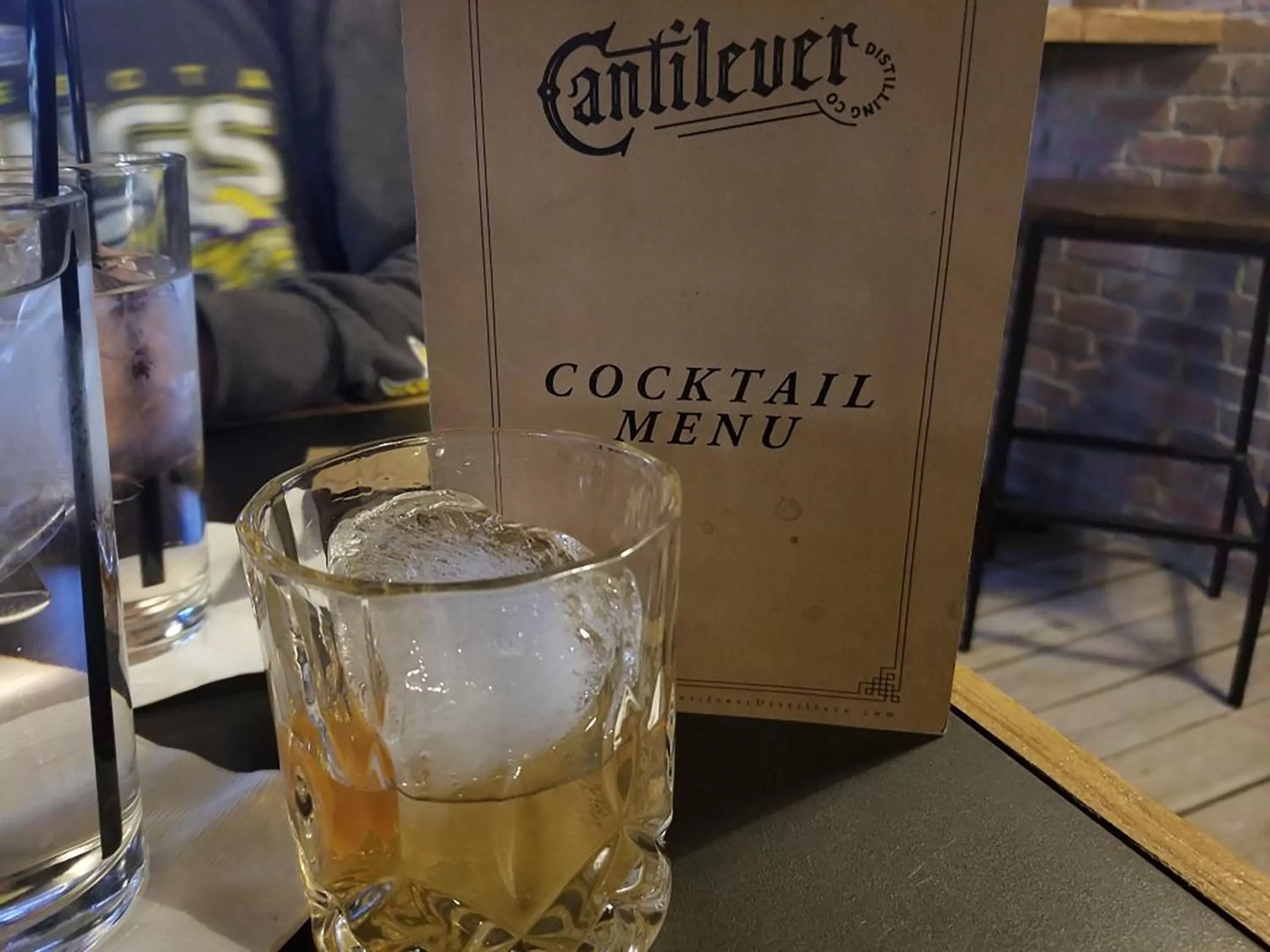 Lounge or bar in Cantilever Hotel, Trademark Collection by Wyndham